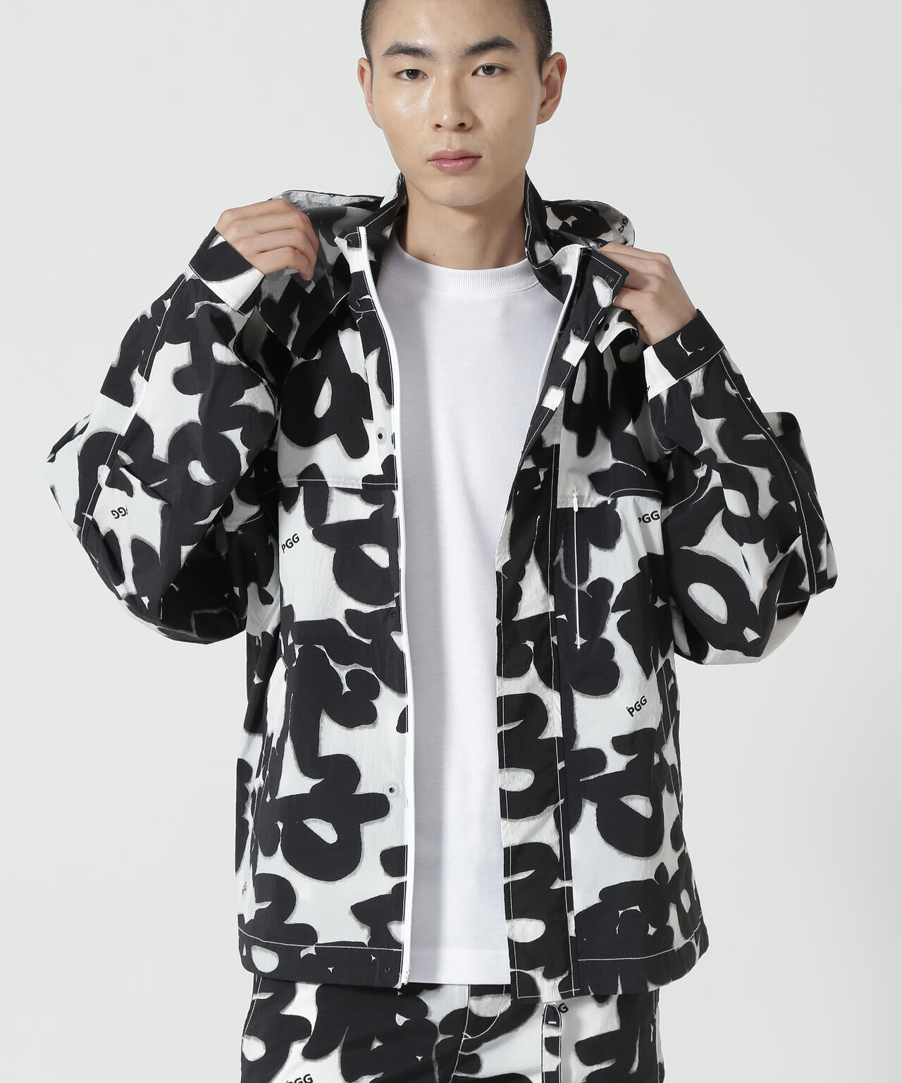 e6a292fd-11a1-581f-975e-75a9a3100328_Image