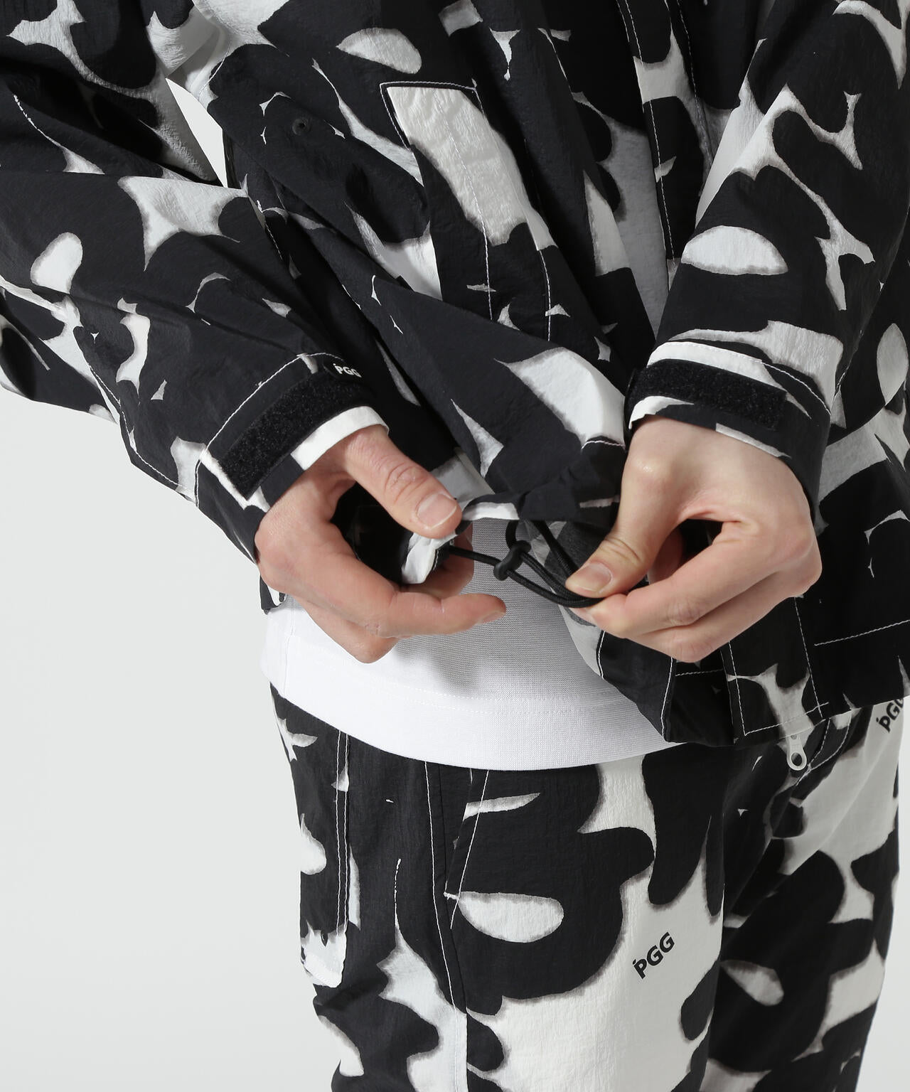 e6e09df8-1305-5ab6-8c09-793ed8ec2d2f_Image