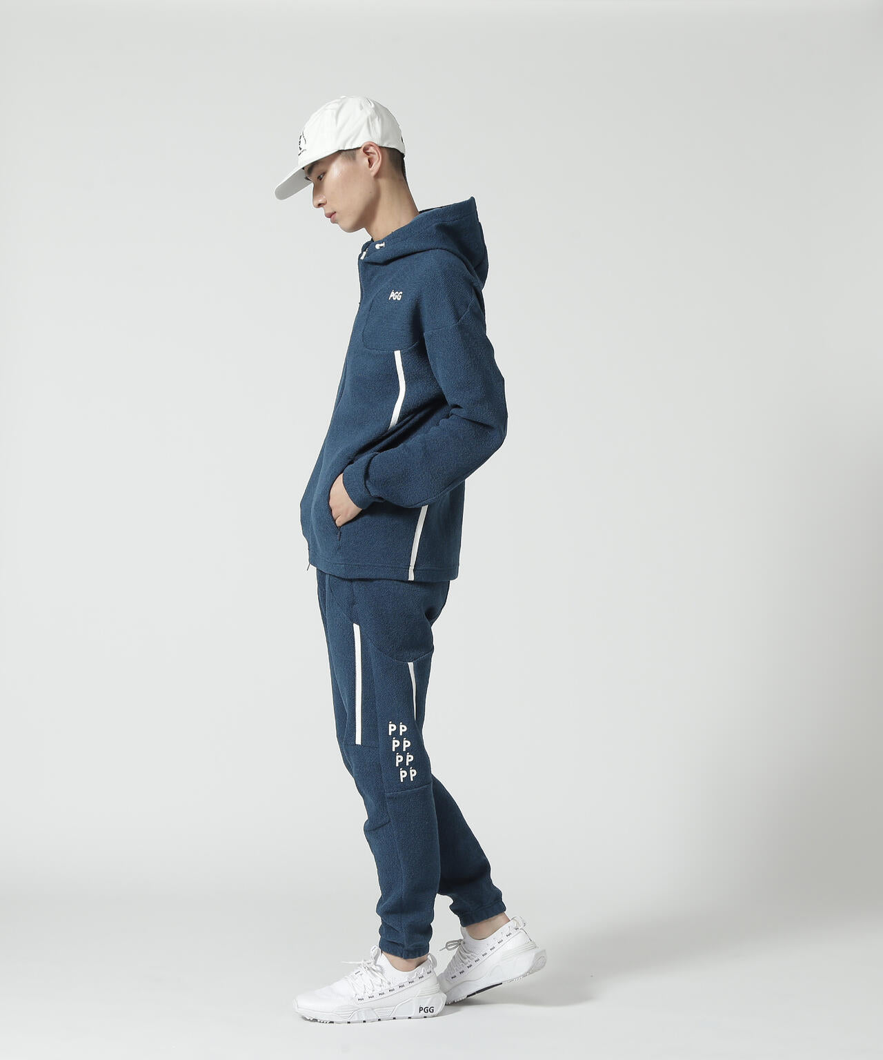 bfa5c13c-7da0-5c6f-886a-a94a30ec8a65_Image