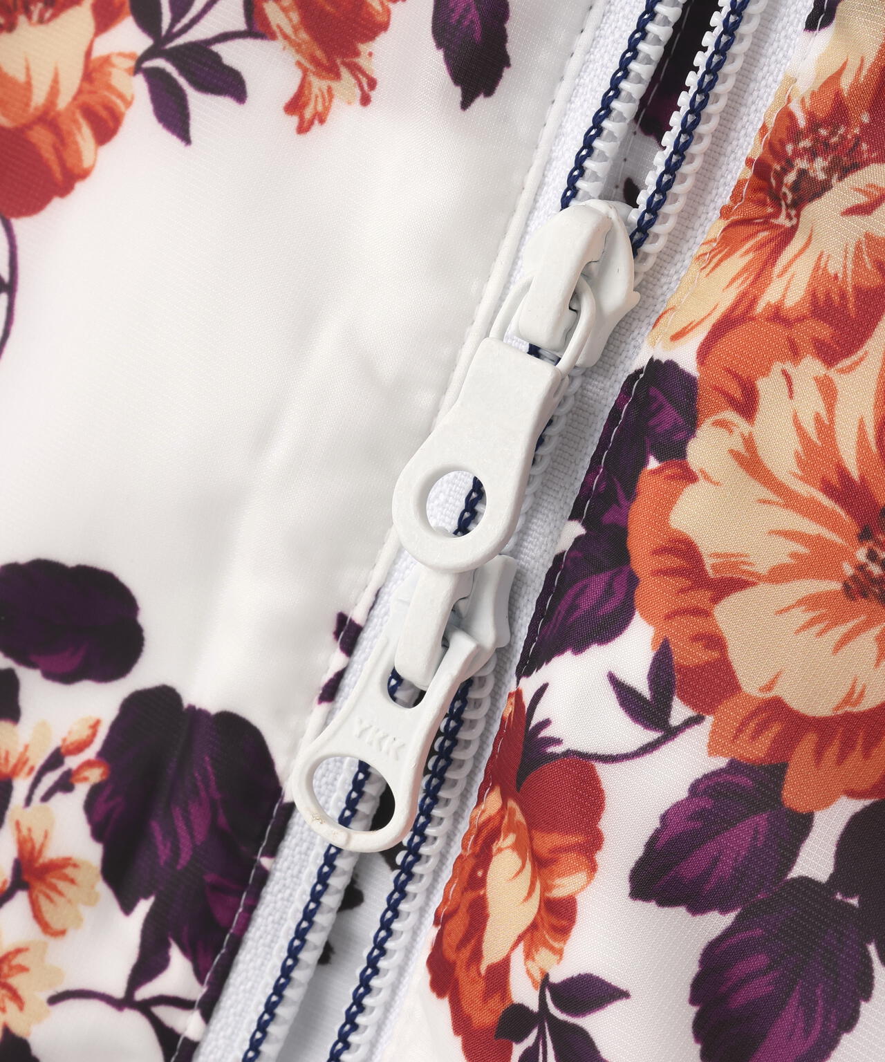 Peミニリップ中綿ジップアップブルゾン <繊細花柄>