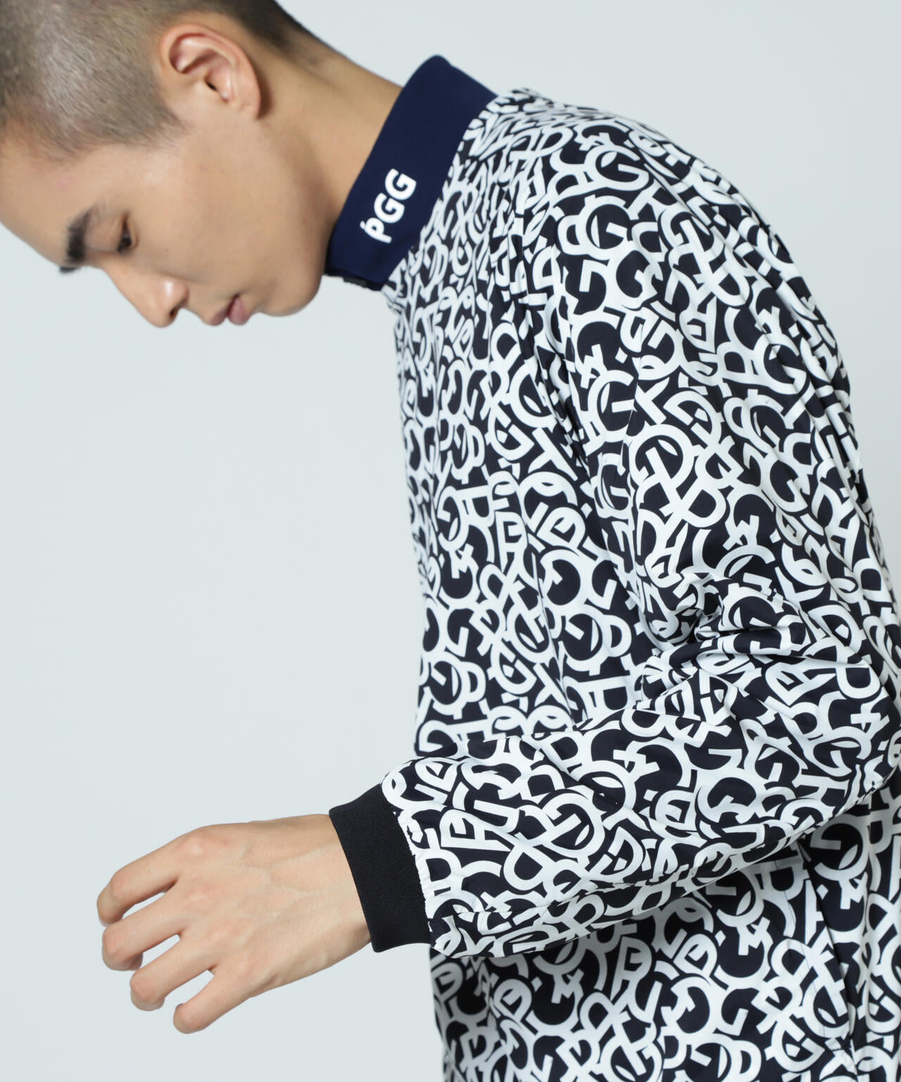 【PGG】【直営店舗&公式オンライン限定】Nyストレッチリップストップ×エプシロン <ロゴ総柄> (MENS)