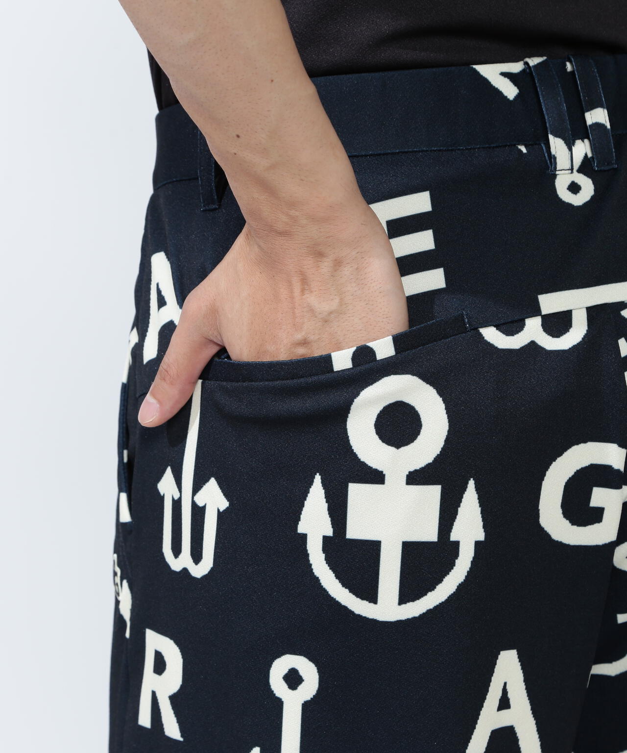 梨地ショートパンツ <アンカーロゴ総柄>