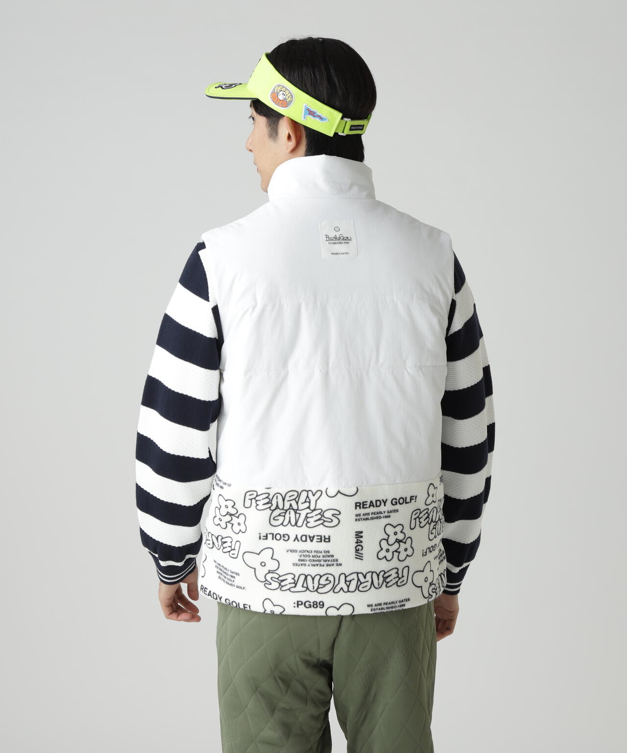 合繊×フリース片面起毛中綿フルジップアップベスト <ストリート花柄>