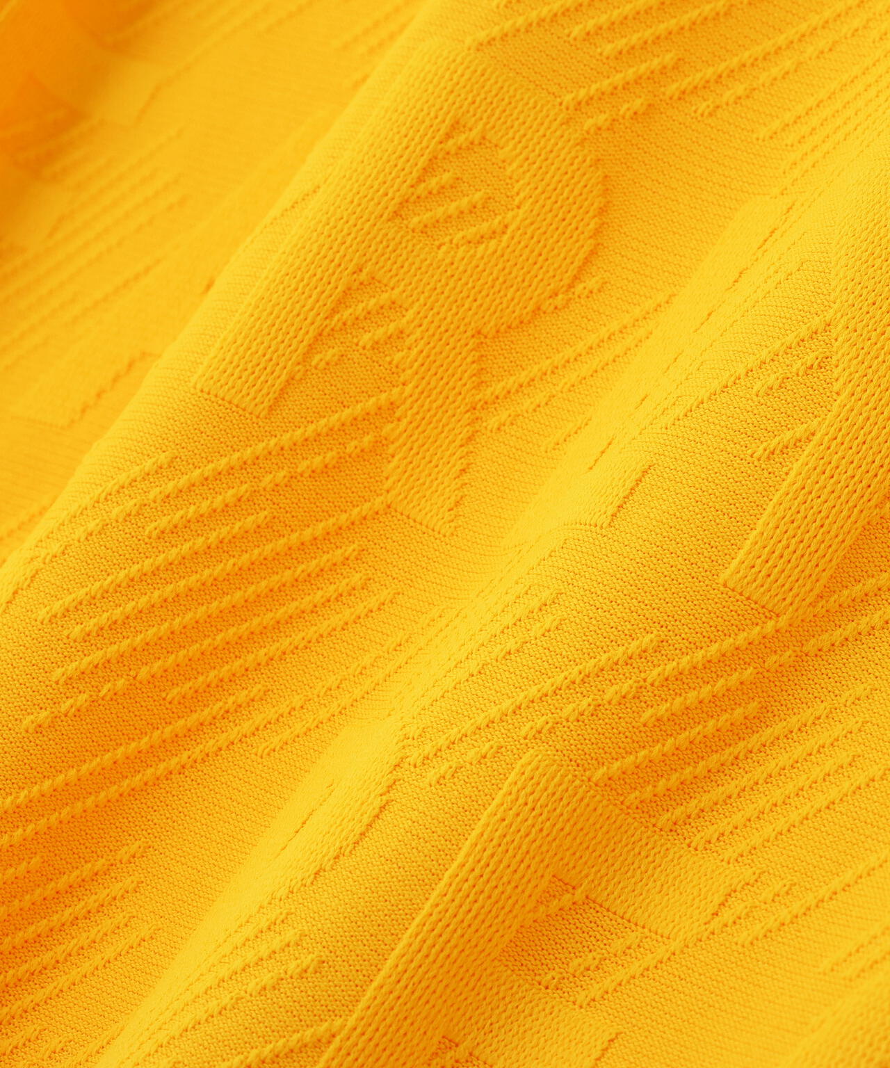 3Dベアジャガード長袖ハイネックカットソー