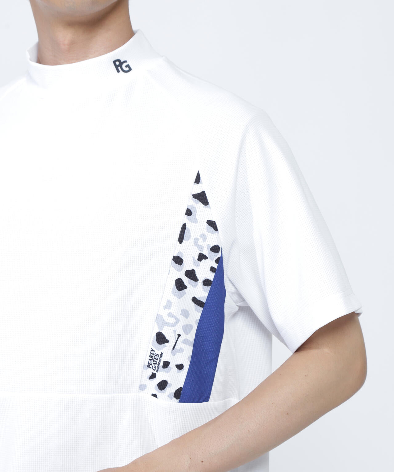 アクアツイストドットメッシュ半袖モックネックカットソー