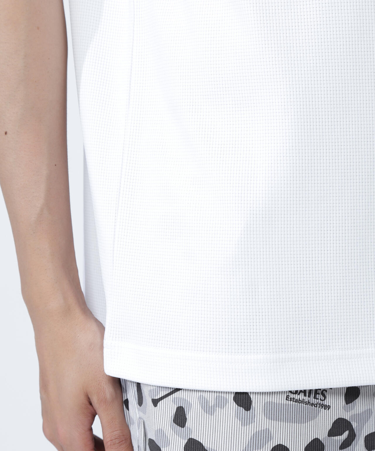 アクアツイストドットメッシュ半袖モックネックカットソー