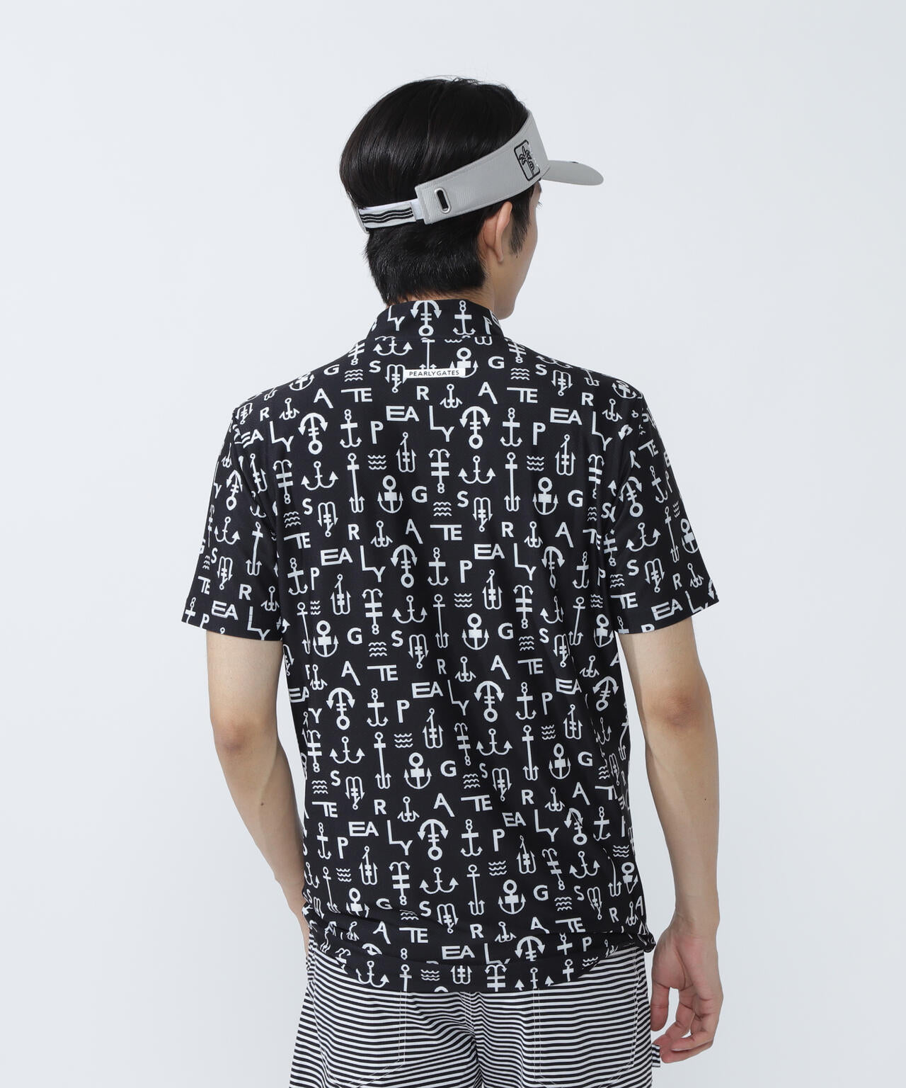 アンカーロゴ柄プリント半袖モックネックカットソー