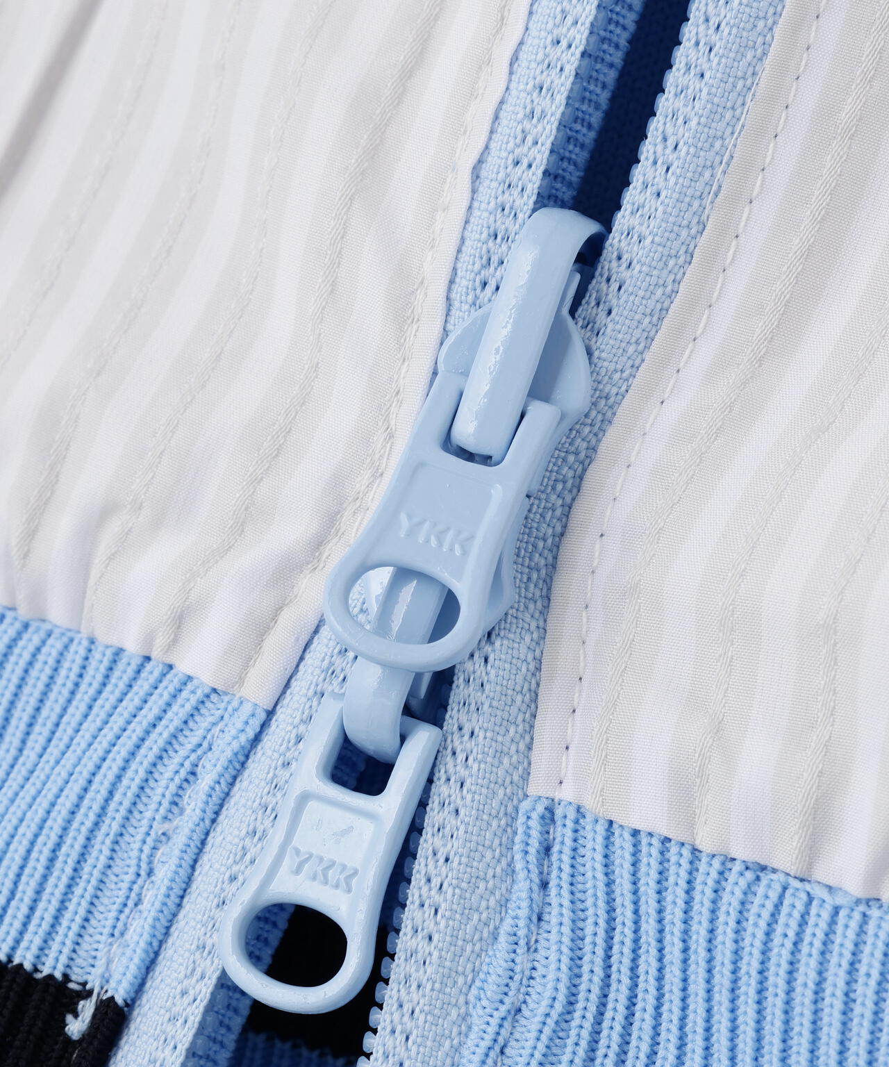 ジャガードリバーシブル フルジップニットベスト