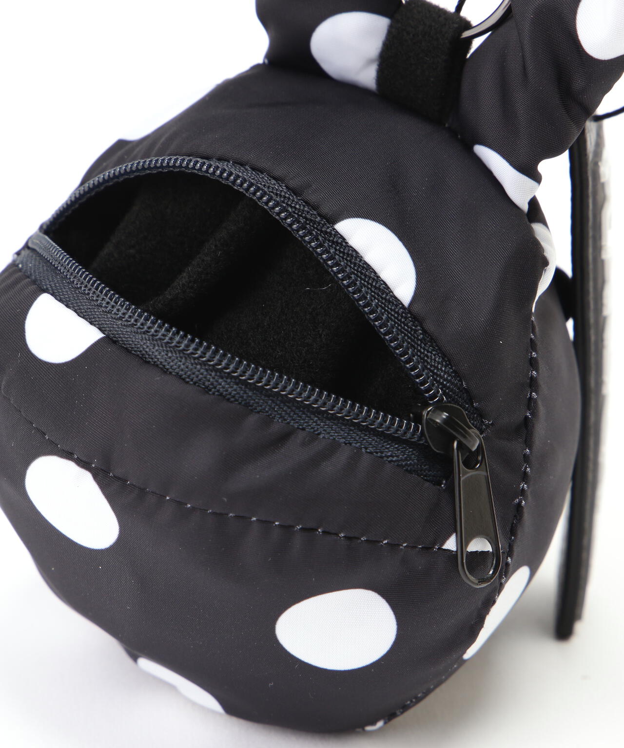 ランダムドットうさぎボールポーチ (UNISEX)