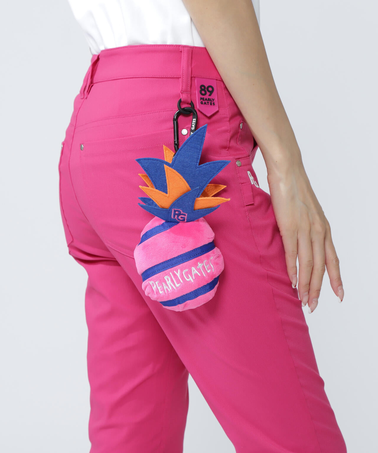 パイナップルぬいぐるみポーチ (UNISEX)