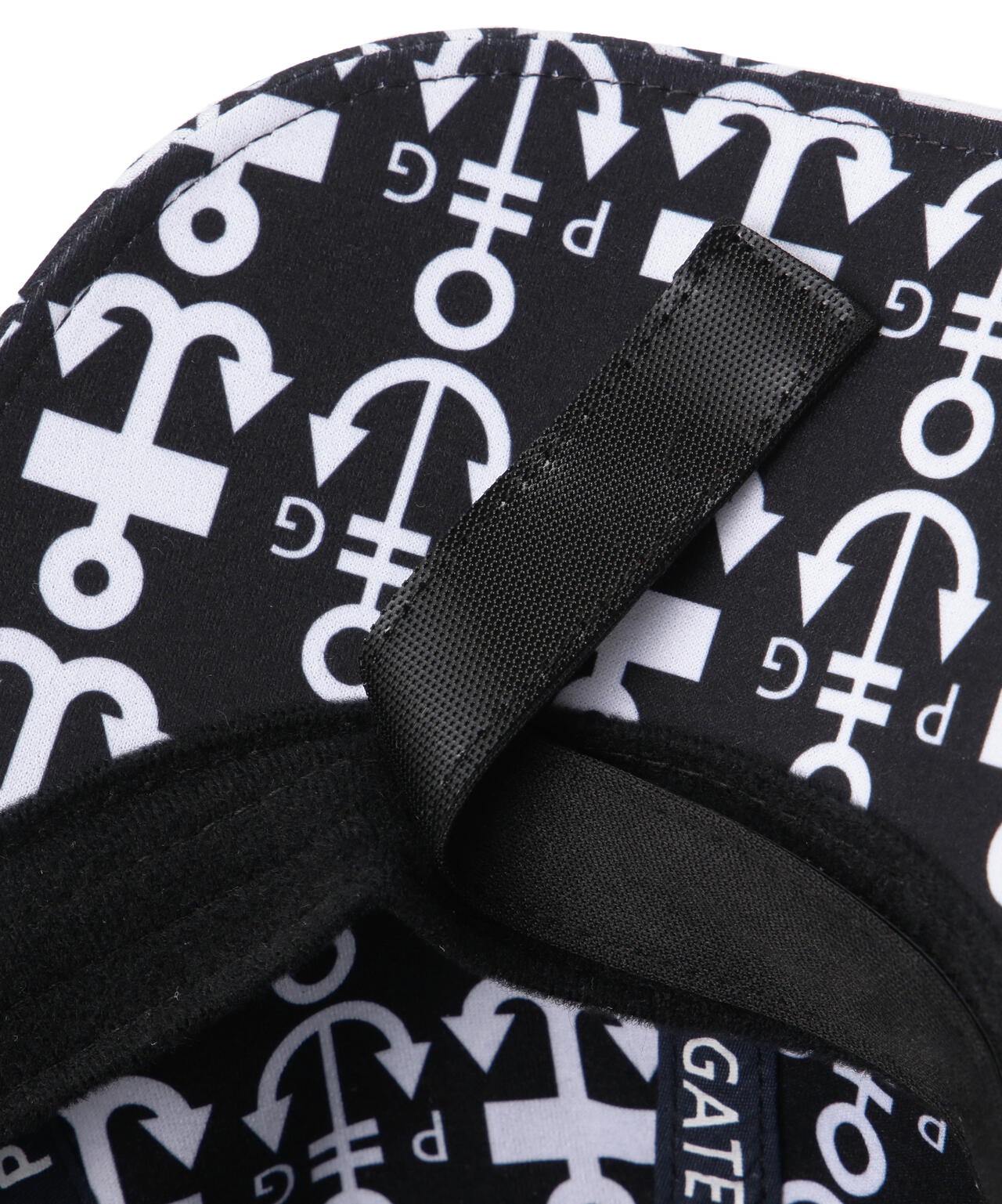 ロゴアンカー柄キャップ (UNISEX)