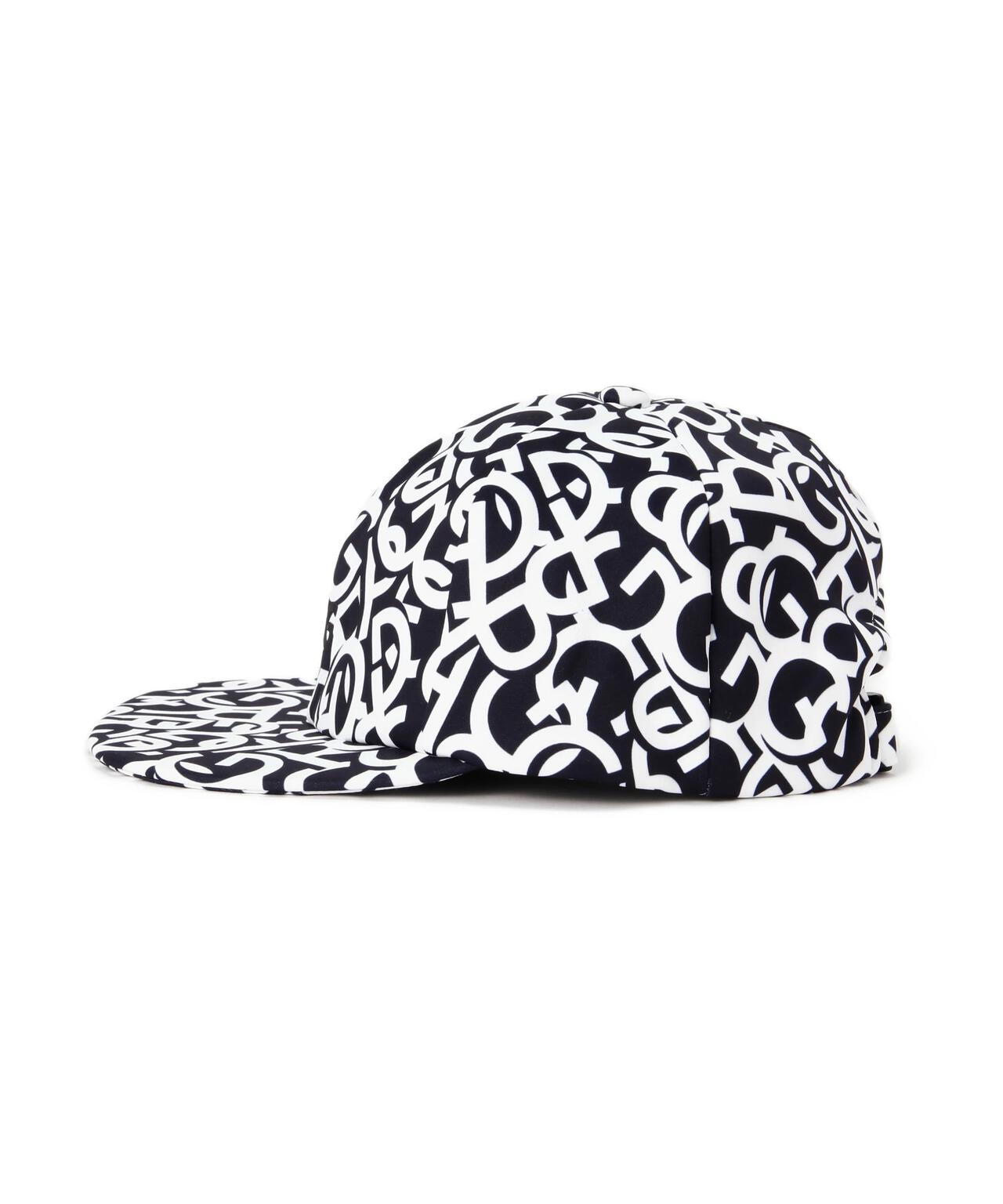【PGG】【直営店舗&公式オンライン限定】無縫製風キャップ <ロゴ総柄> (UNISEX)