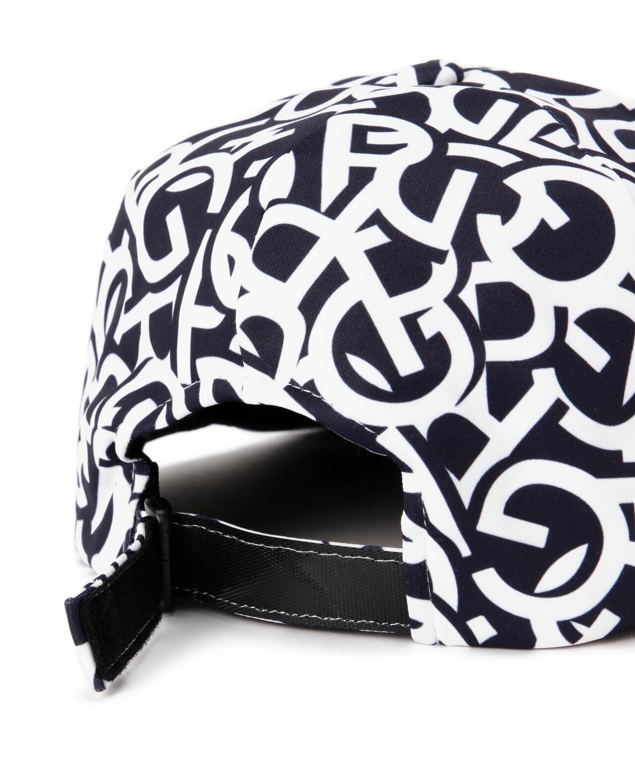 【PGG】【直営店舗&公式オンライン限定】無縫製風キャップ <ロゴ総柄> (UNISEX)