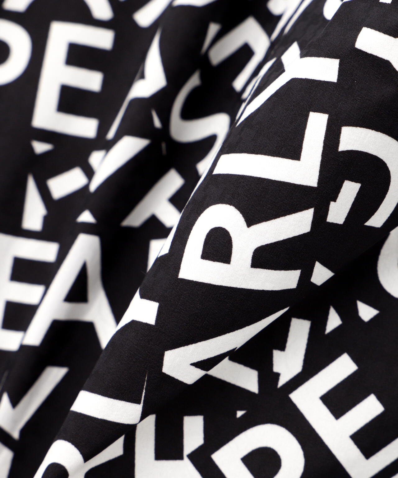 b22f5e72-00e3-539f-94a0-722eae0c633f_Image