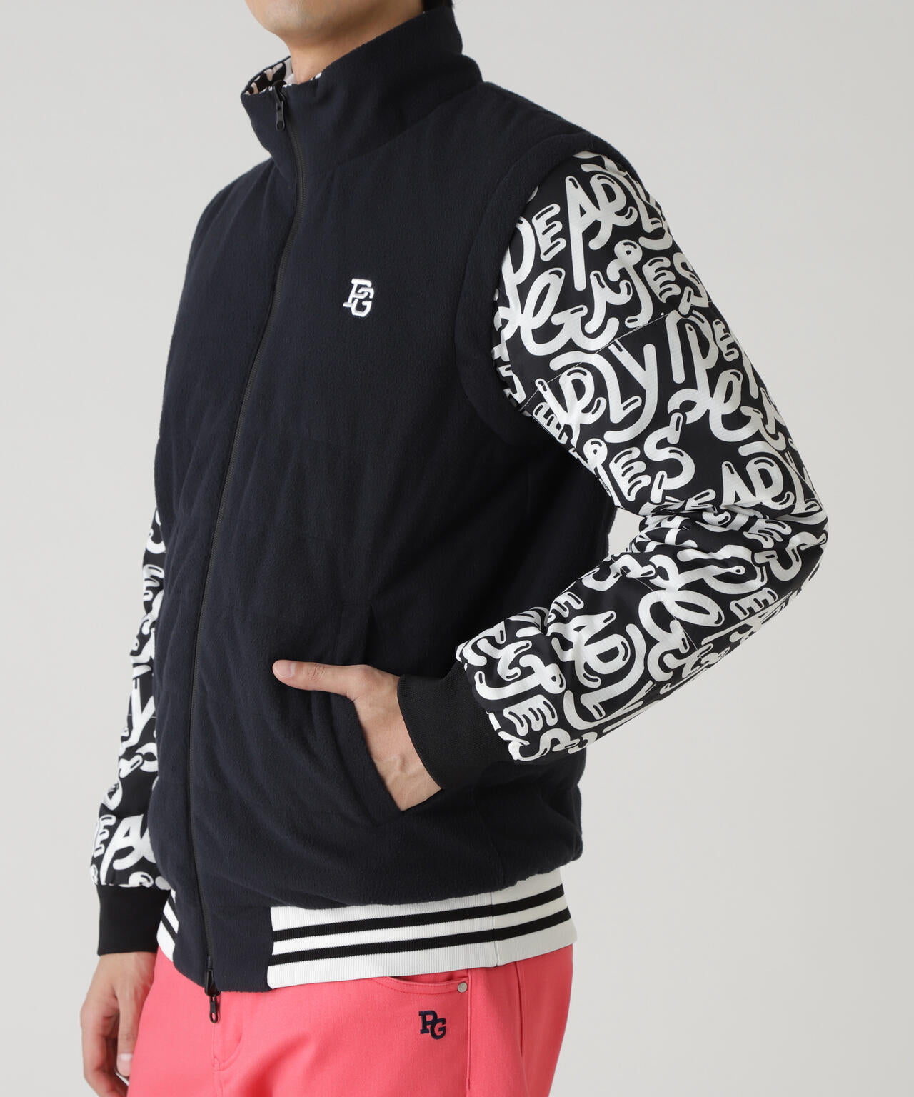 Nyストレッチリップストップ×超KARUISHI中綿リバーシブルスタンドブルゾン <ぷにぷにロゴ柄>