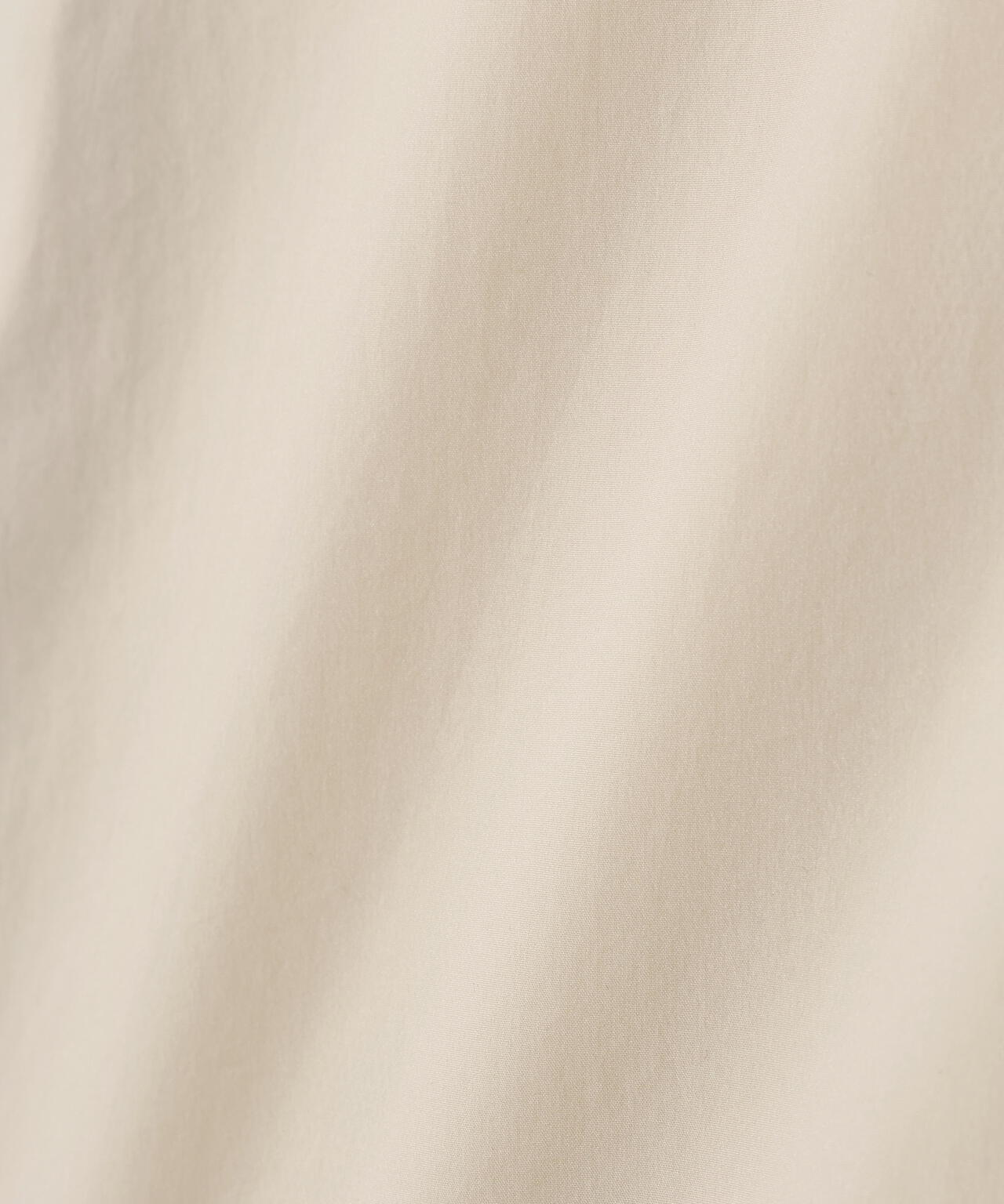 ナイロンストレッチタフタラミネートフーディブルゾン