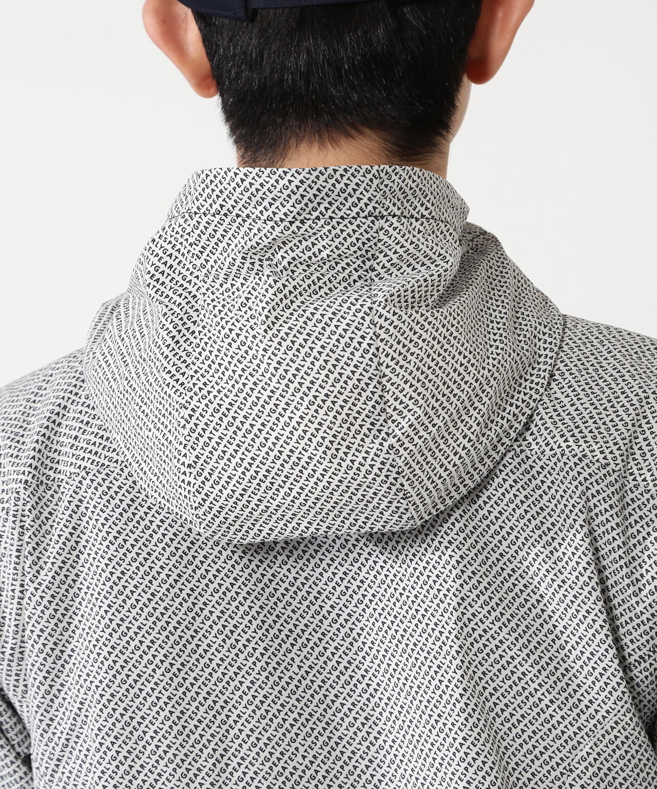 H:182cm/C:93/W:77/H:91 着用サイズ:5