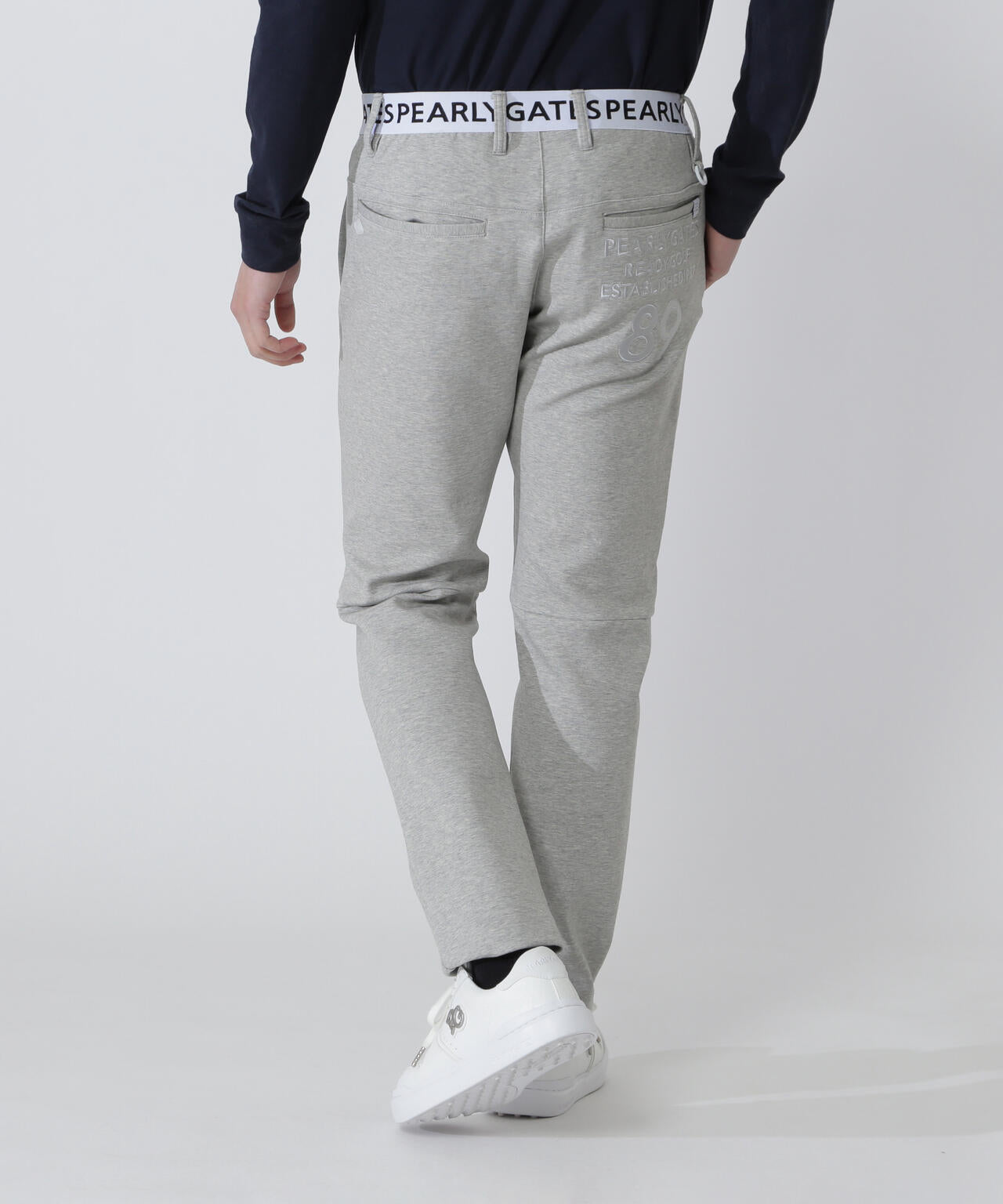 H:183/C:89/W:74/H:90 着用サイズ:5