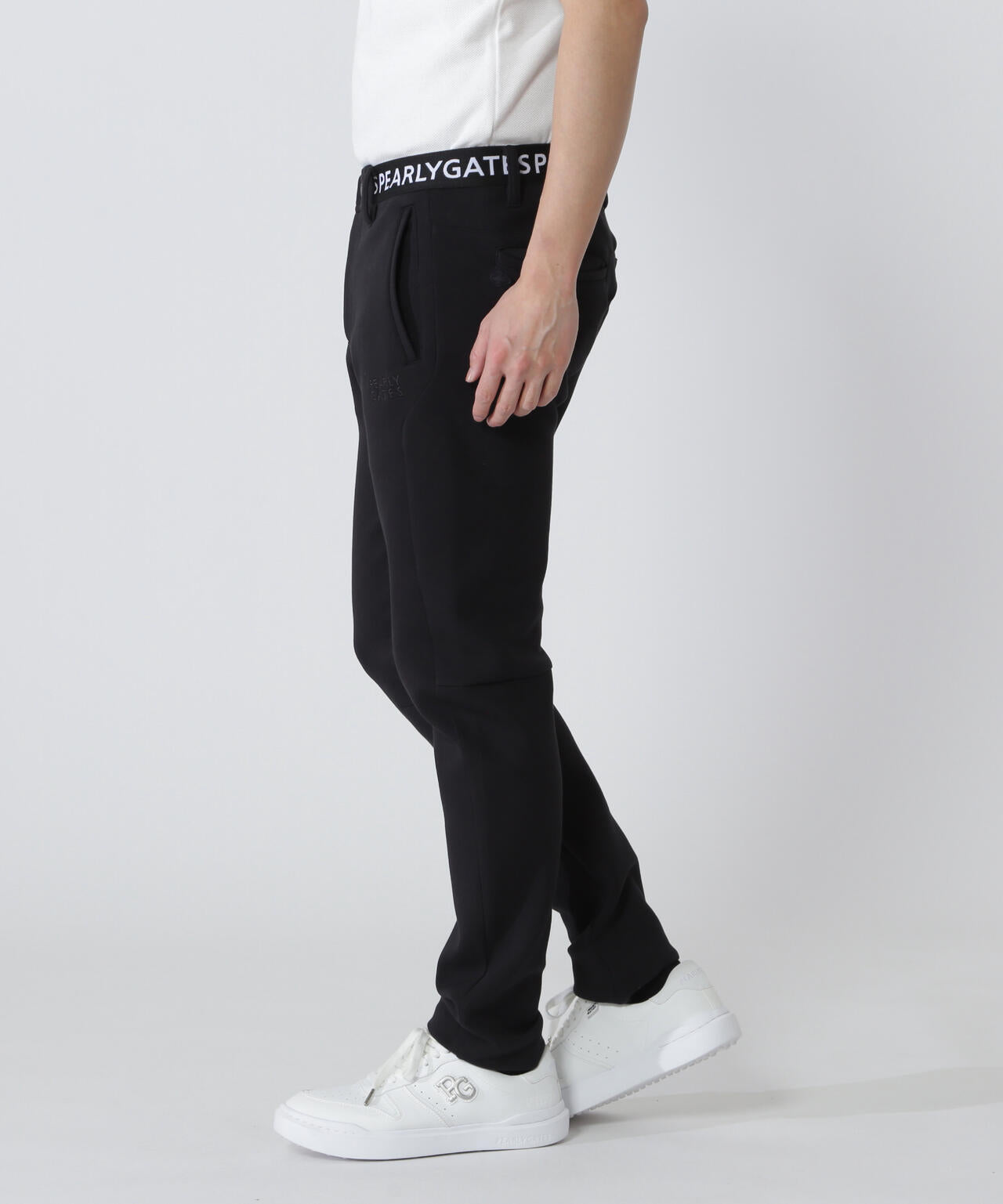 H:183/C:89/W:74/H:90 着用サイズ:5