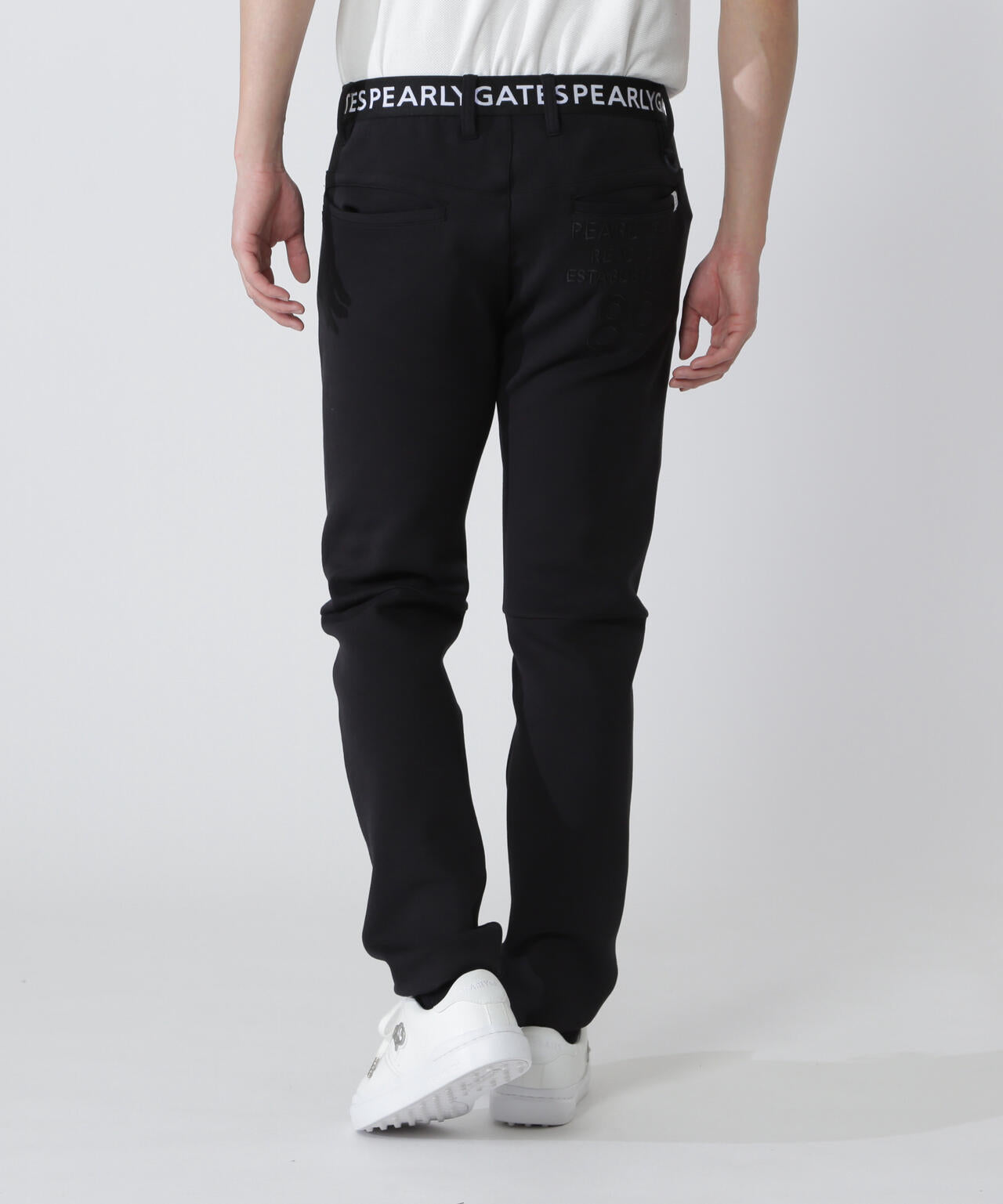 H:183/C:89/W:74/H:90 着用サイズ:5