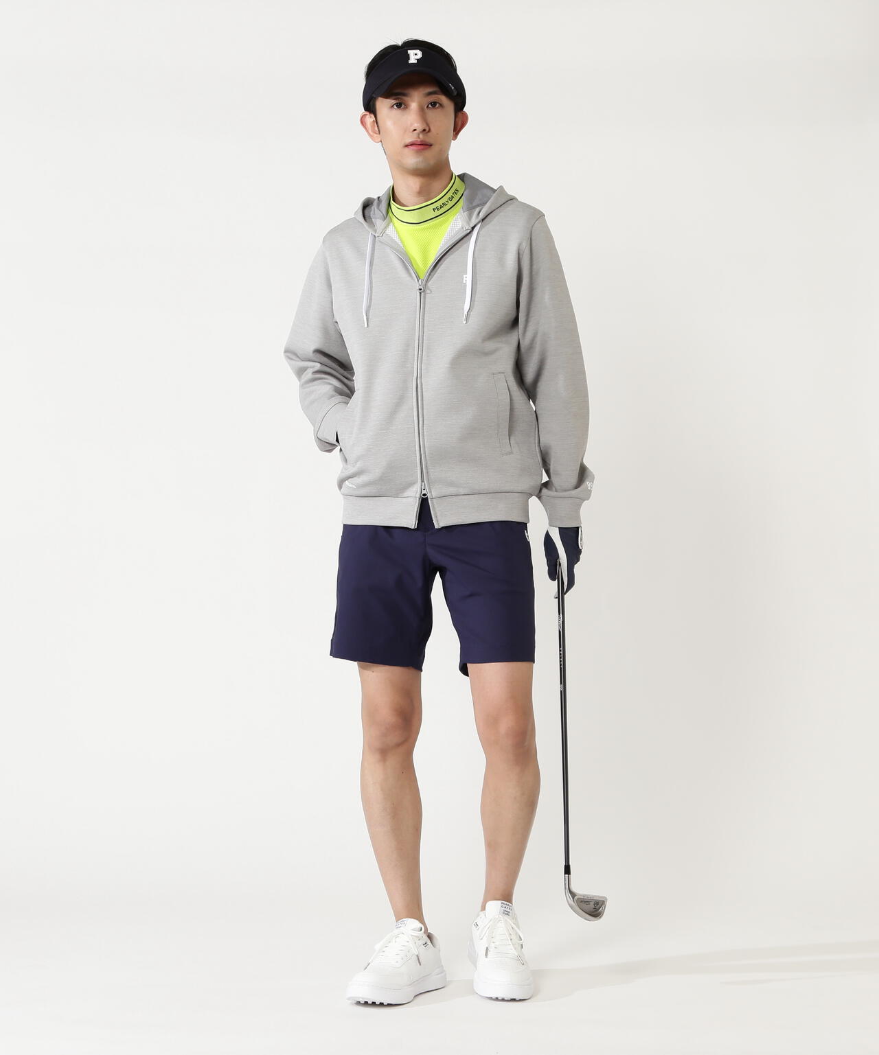 H:182cm/C:93/W:77/H:91 着用サイズ:5