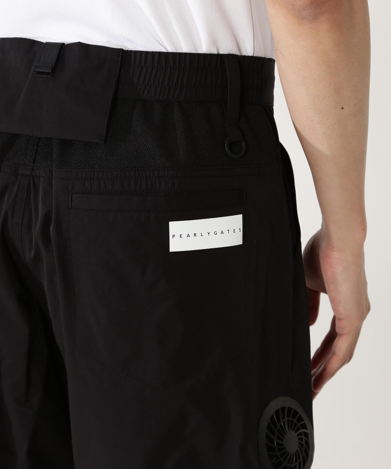 【公式オンライン限定】ファン付きメカニカルストレッチタフタショートパンツ