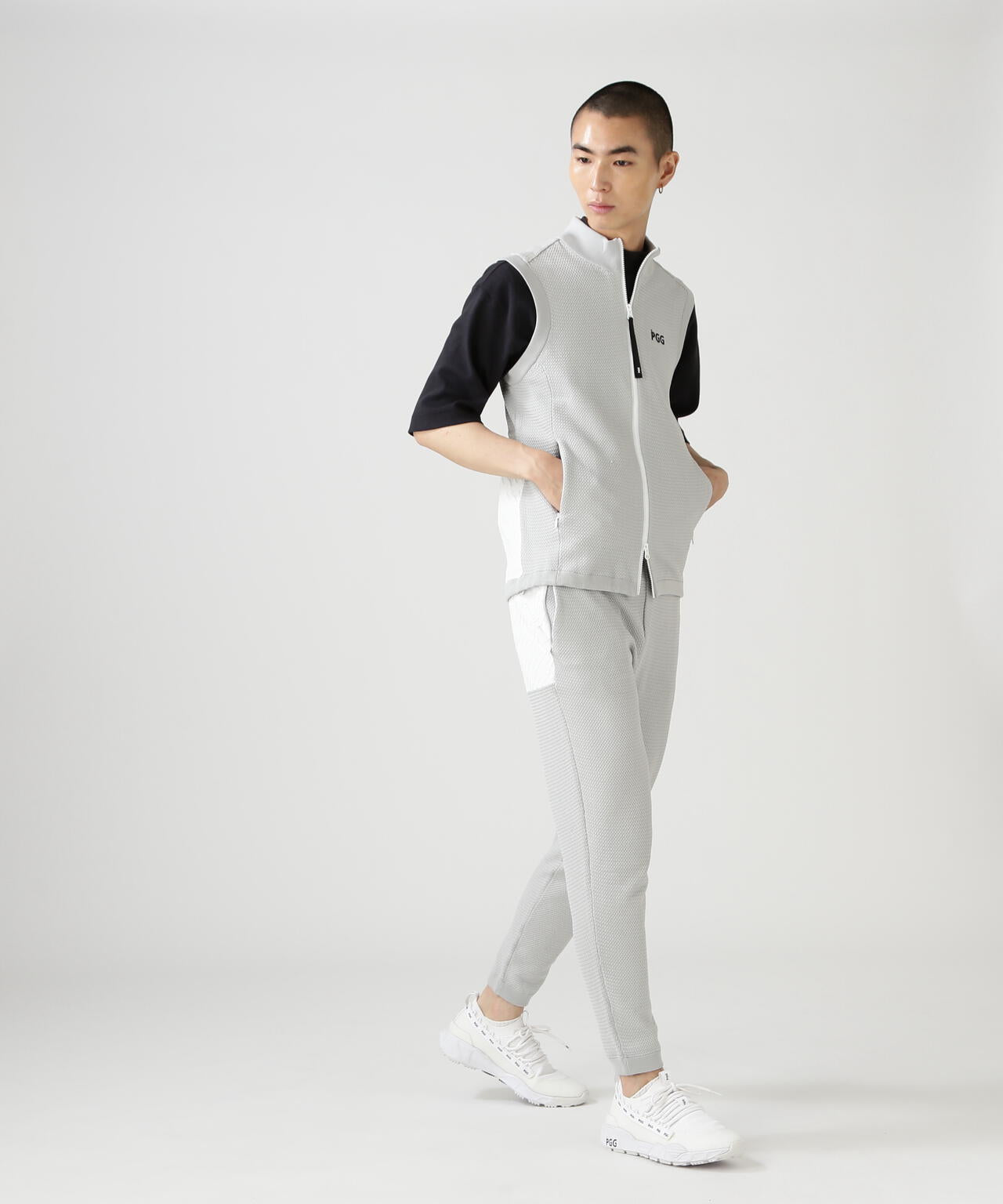 【PGG】【直営店舗&公式オンライン限定】ポリエステルヤーンmmニットパンツ (MENS)