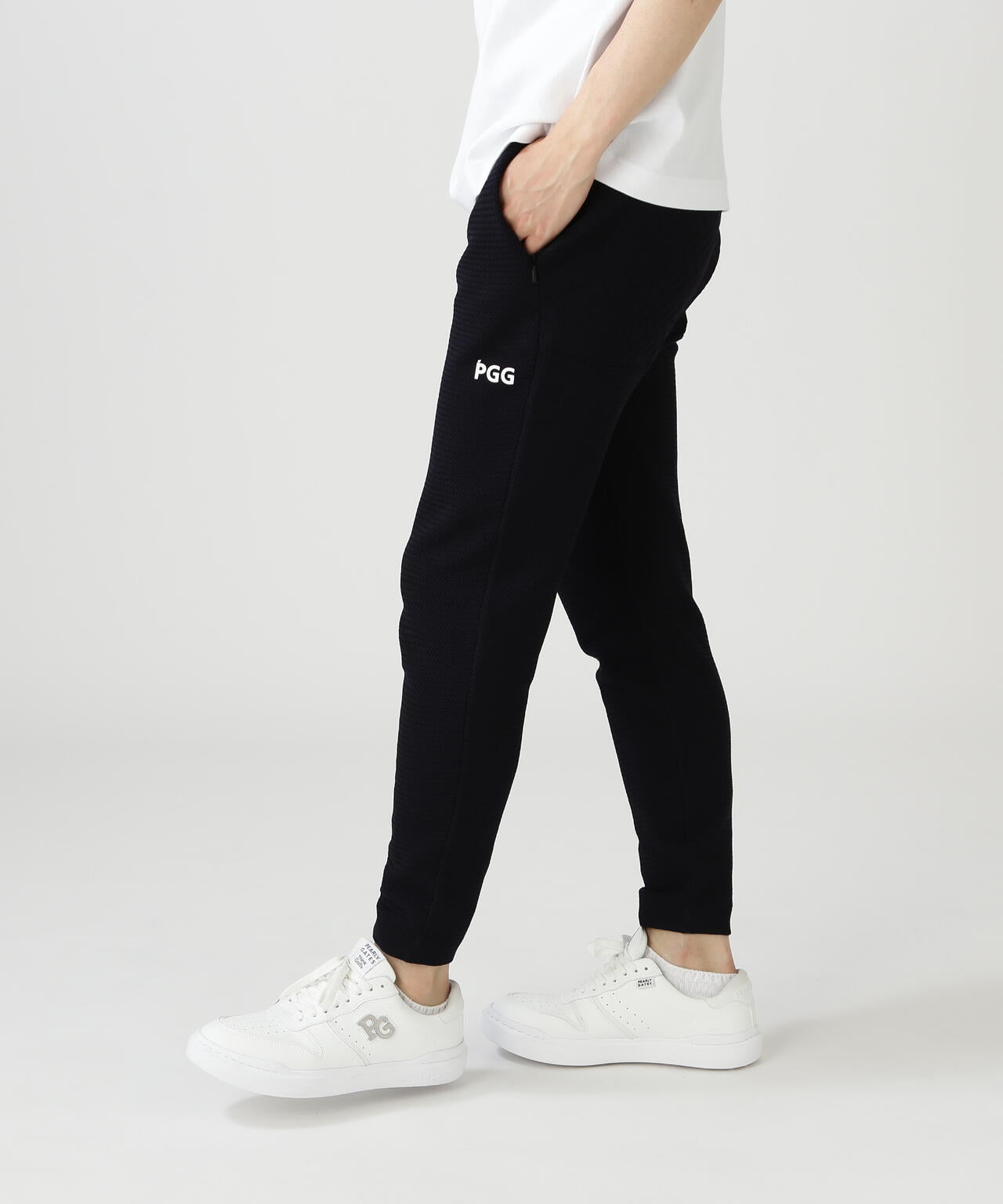 【PGG】【直営店舗&公式オンライン限定】ポリエステルヤーンmmニットパンツ (MENS)