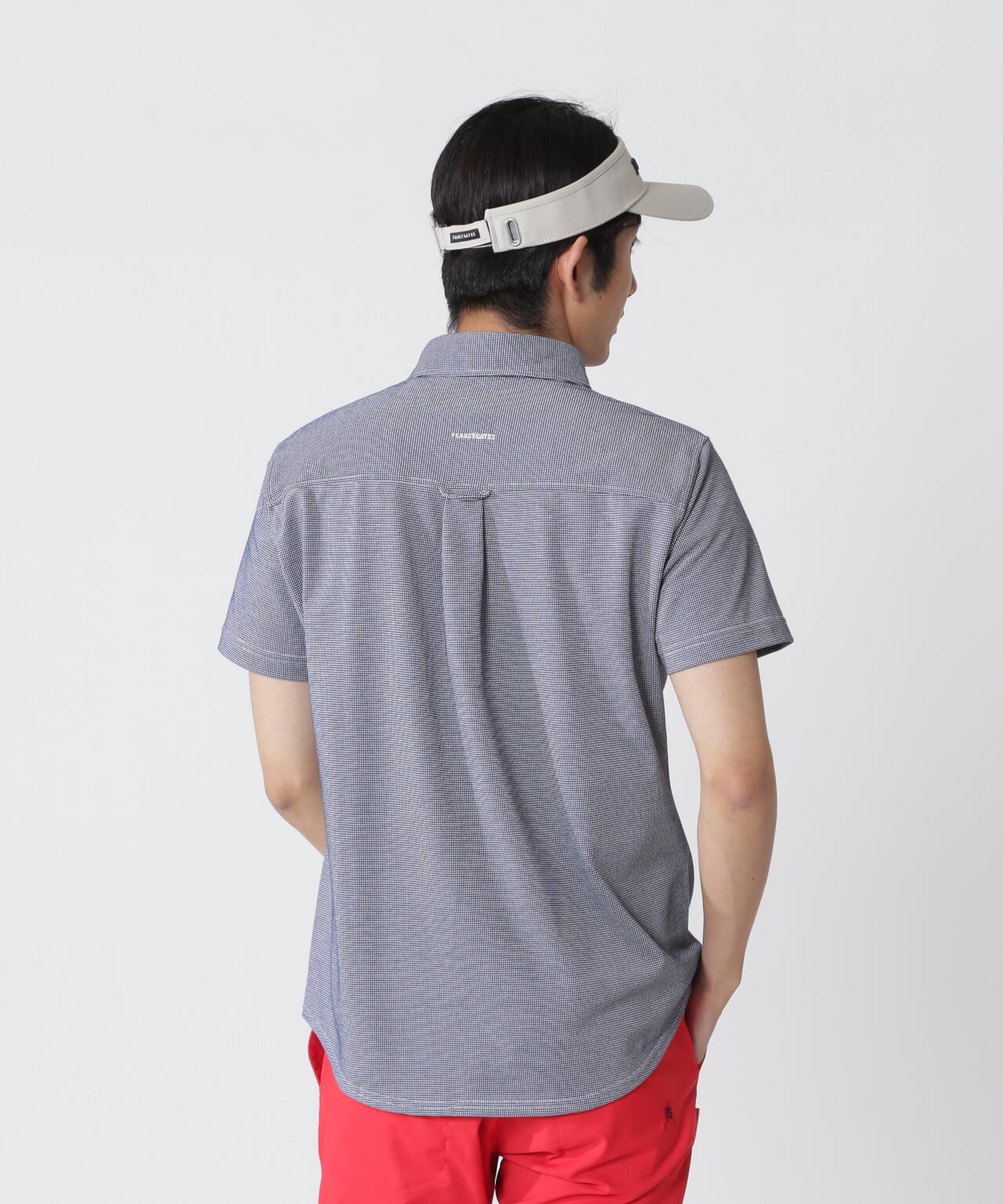 H:182cm/C:93/W:77/H:91 着用サイズ:5