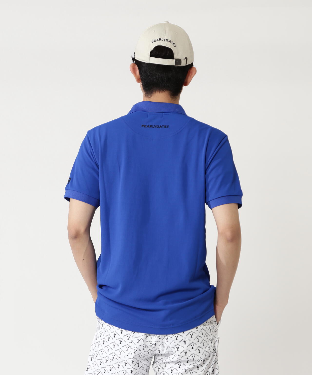 H:182cm/C:93/W:77/H:91 着用サイズ:5