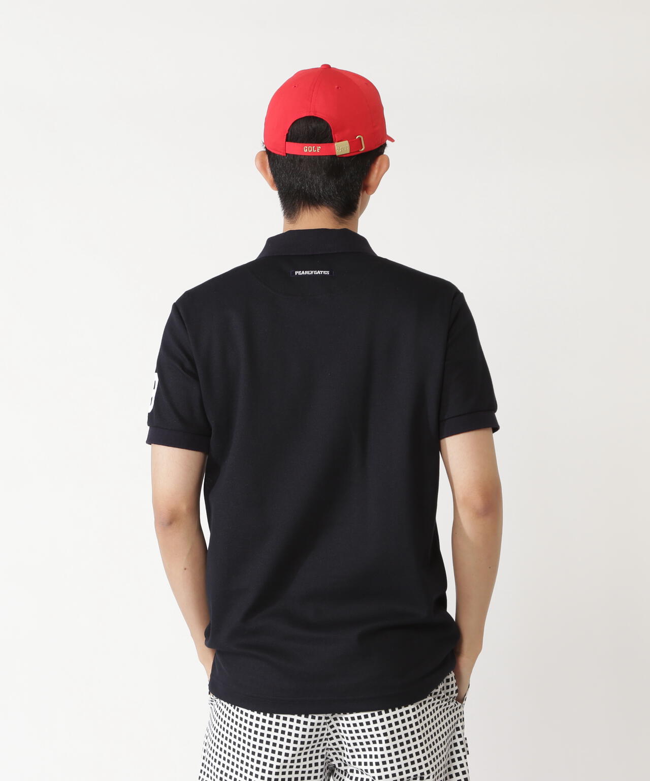 H:182cm/C:93/W:77/H:91 着用サイズ:5