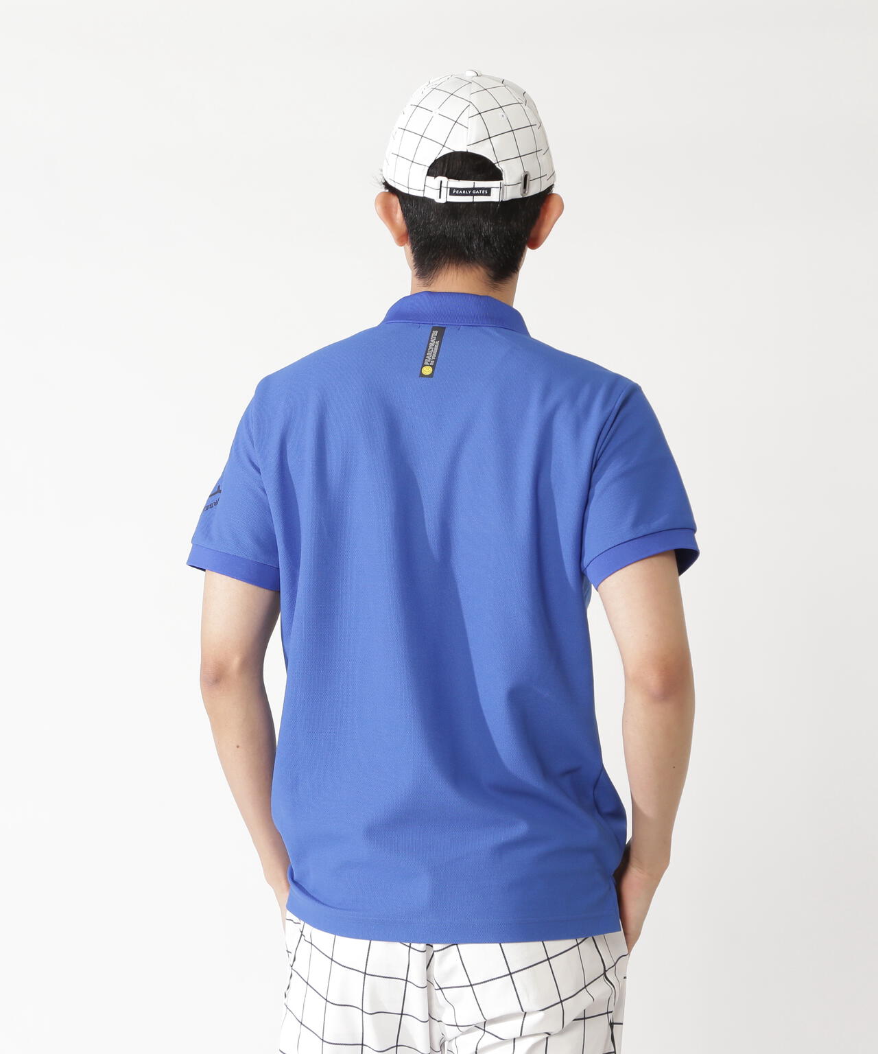 H:182cm/C:93/W:77/H:91 着用サイズ:5
