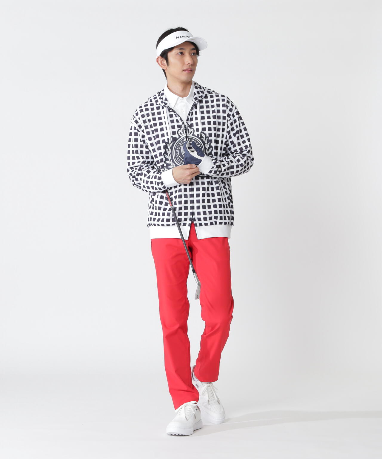 H:182cm/C:93/W:77/H:91 着用サイズ:5