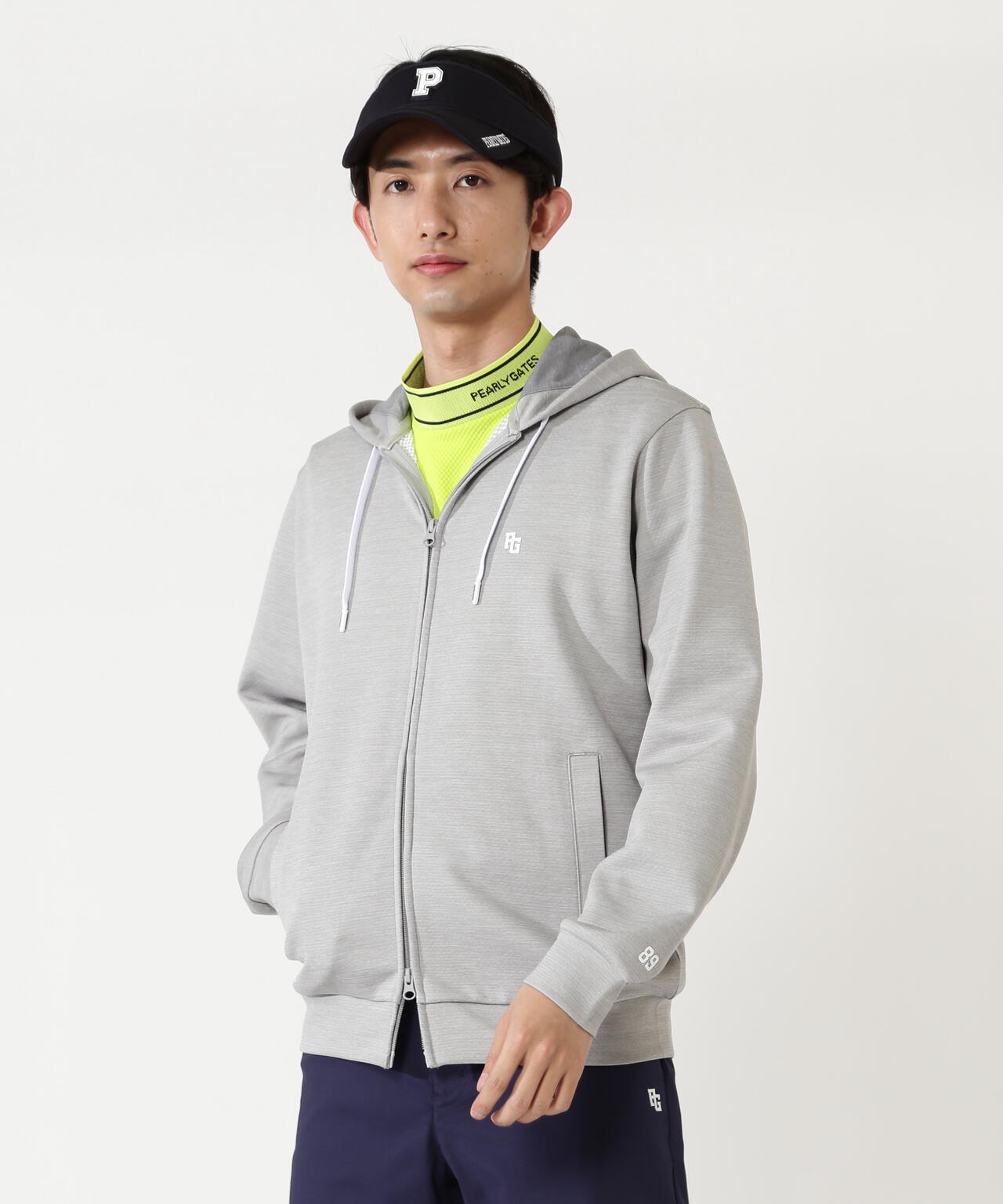 H:182cm/C:93/W:77/H:91 着用サイズ:5
