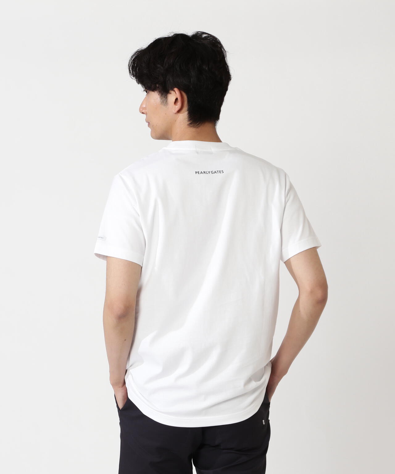H:182cm/C:93/W:77/H:91 着用サイズ:5