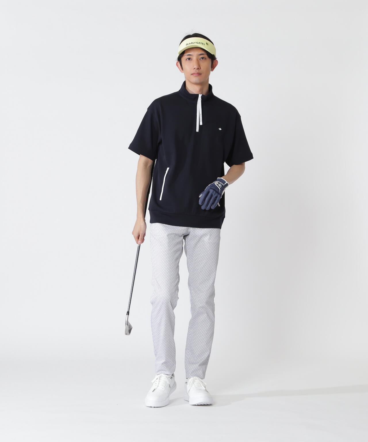 H:182cm/C:93/W:77/H:91 着用サイズ:5