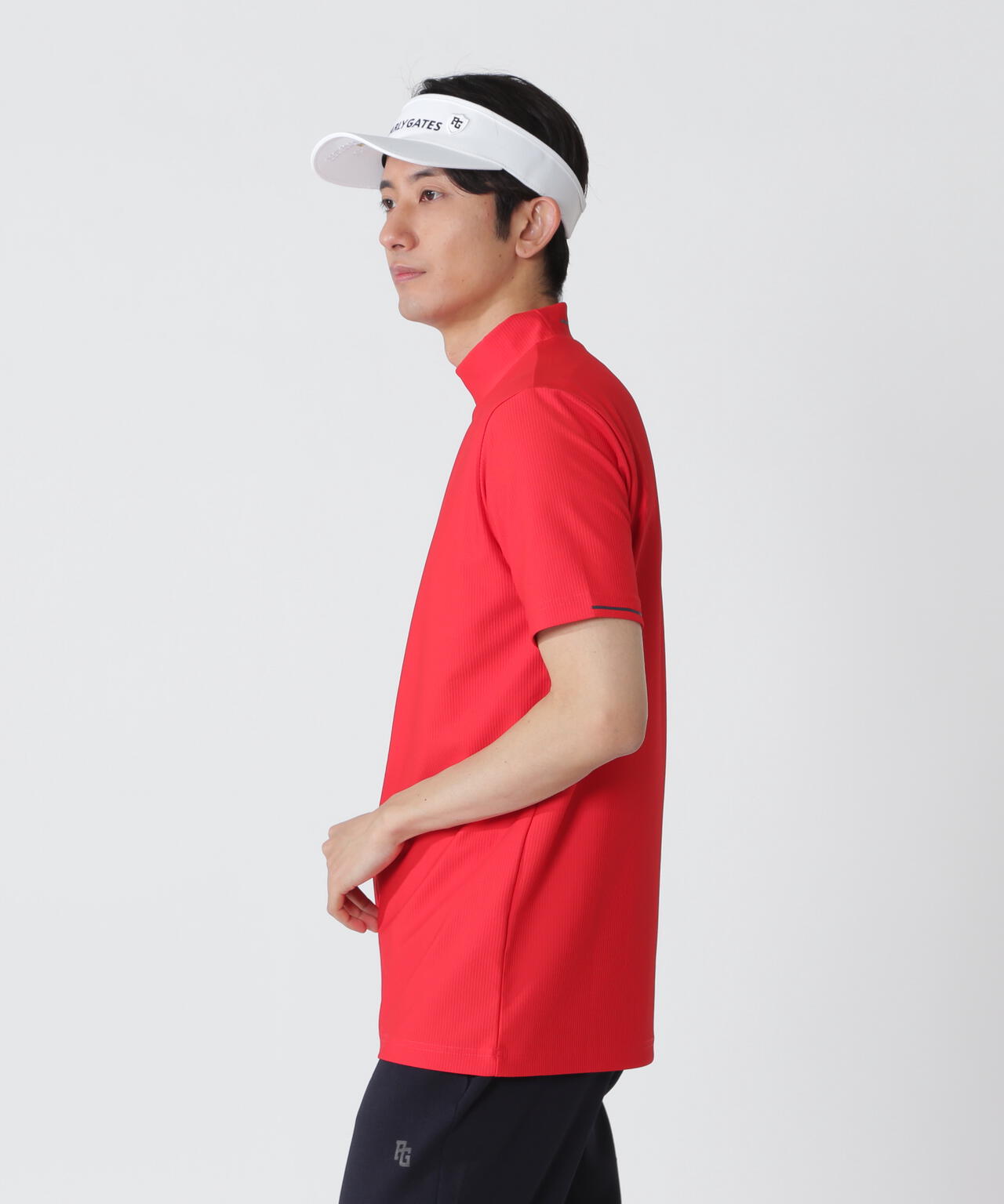 H:182cm/C:93/W:77/H:91 着用サイズ:5