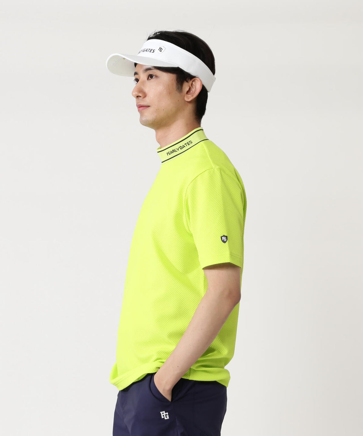 H:182cm/C:93/W:77/H:91 着用サイズ:5