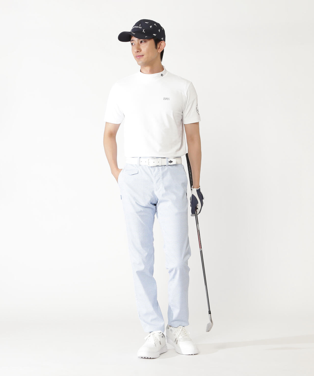 H:182cm/C:93/W:77/H:91 着用サイズ:5
