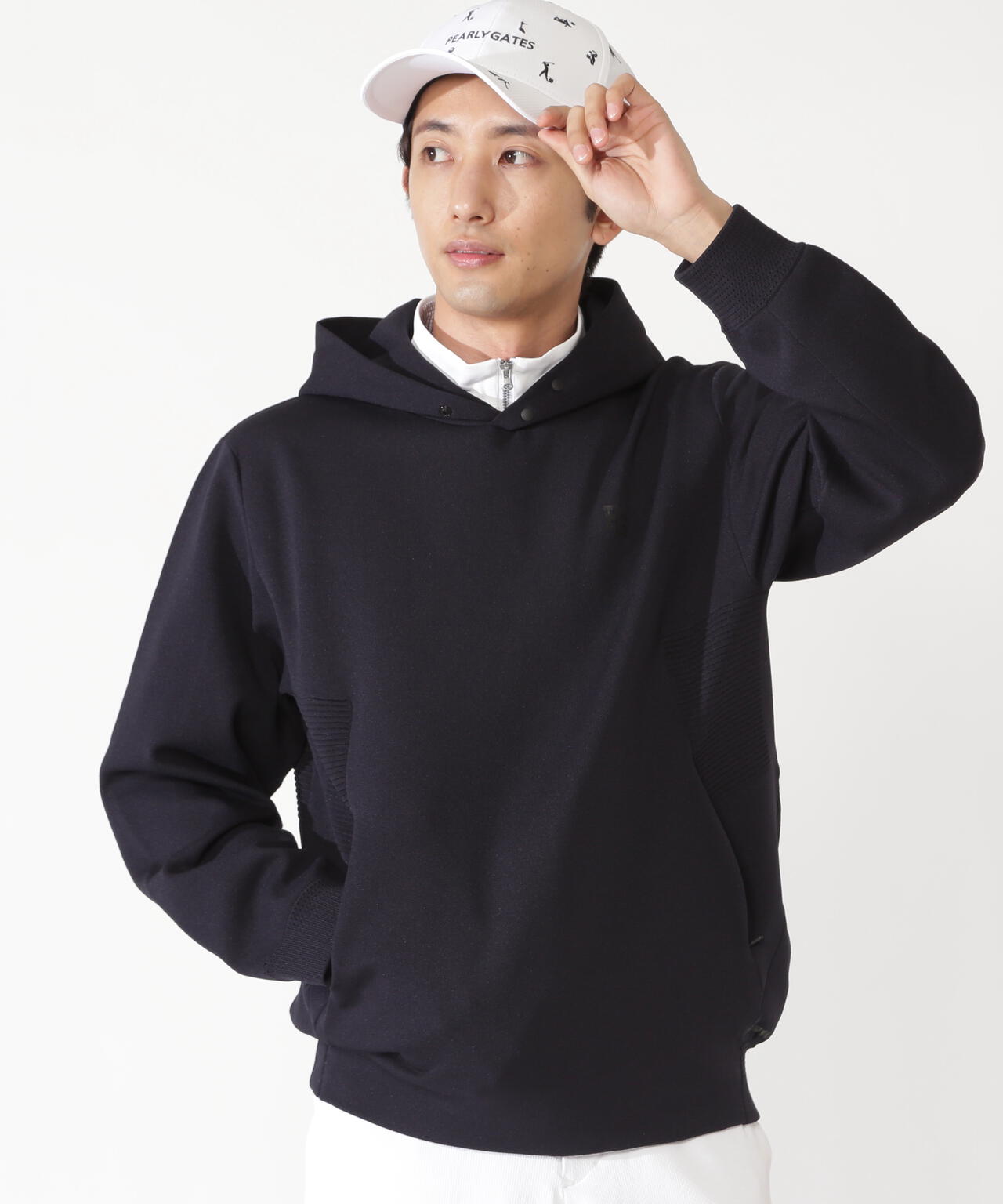 H:182cm/C:93/W:77/H:91 着用サイズ:5