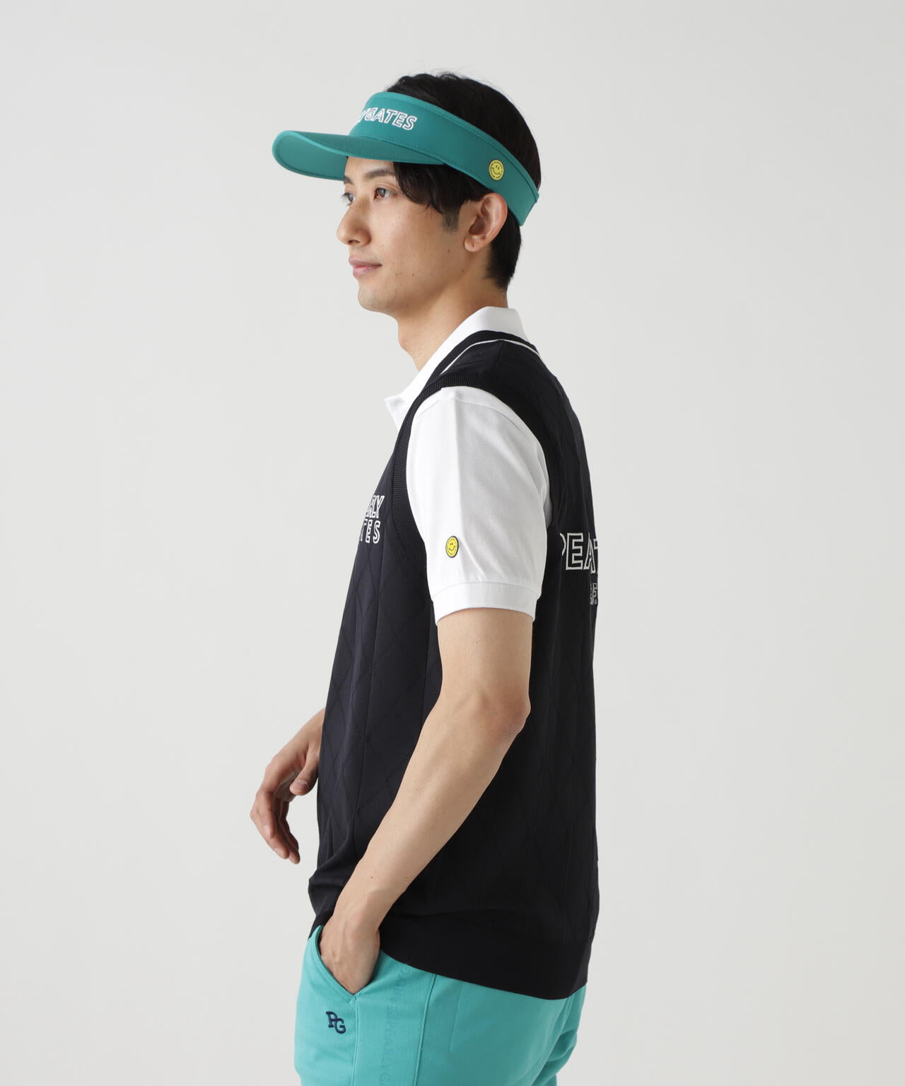 PG is PG ロゴジャガードVネックニットベストプルオーバー