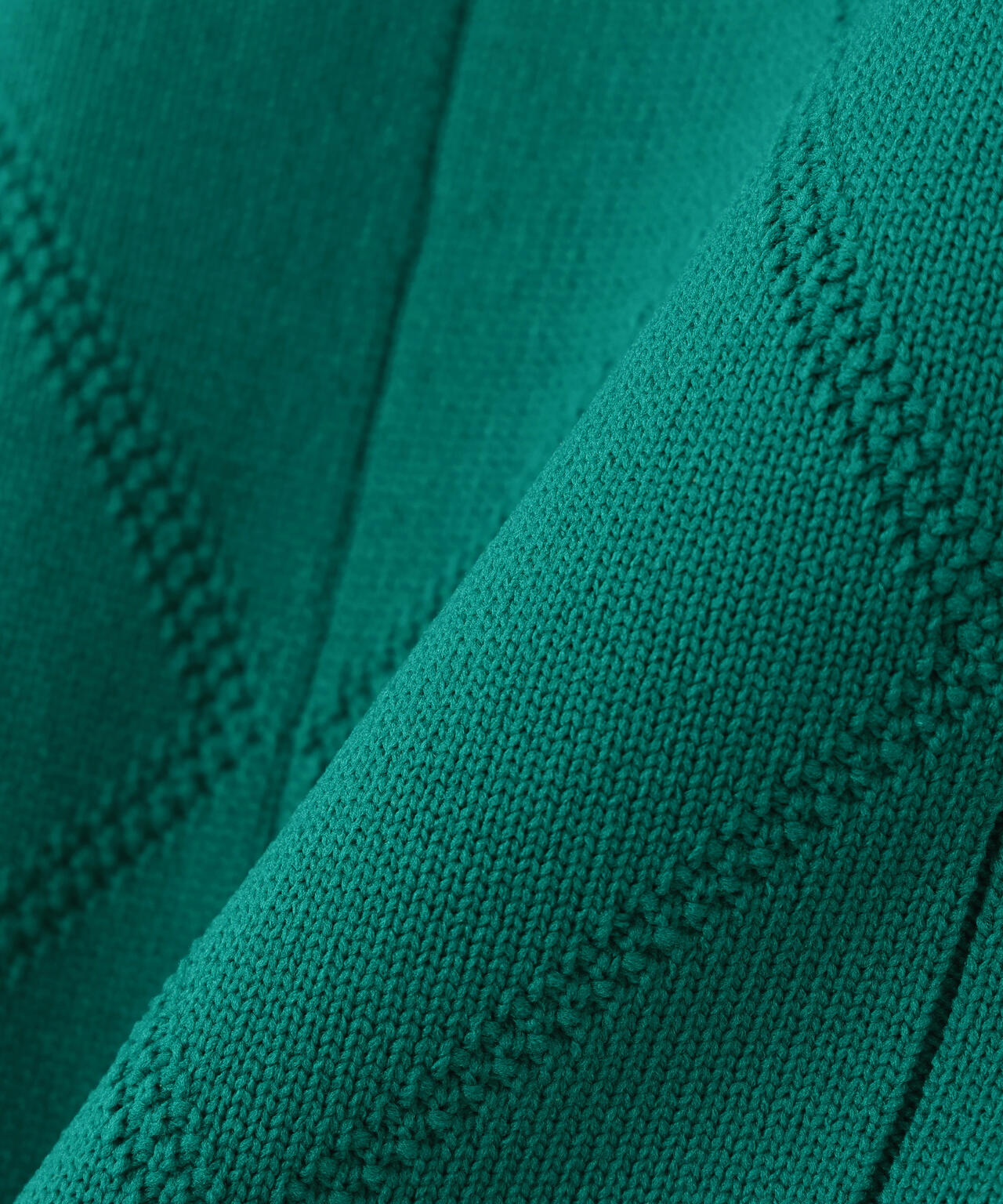 PG is PG ロゴジャガードVネックニットベストプルオーバー