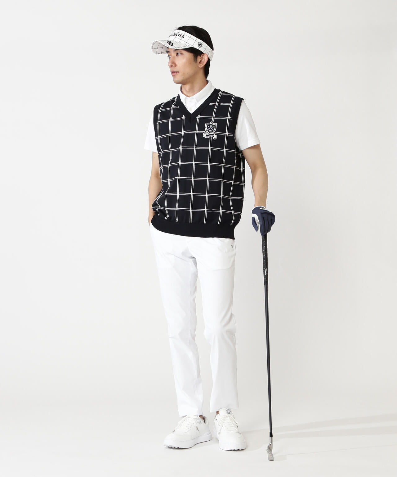 H:182cm/C:93/W:77/H:91 着用サイズ:5