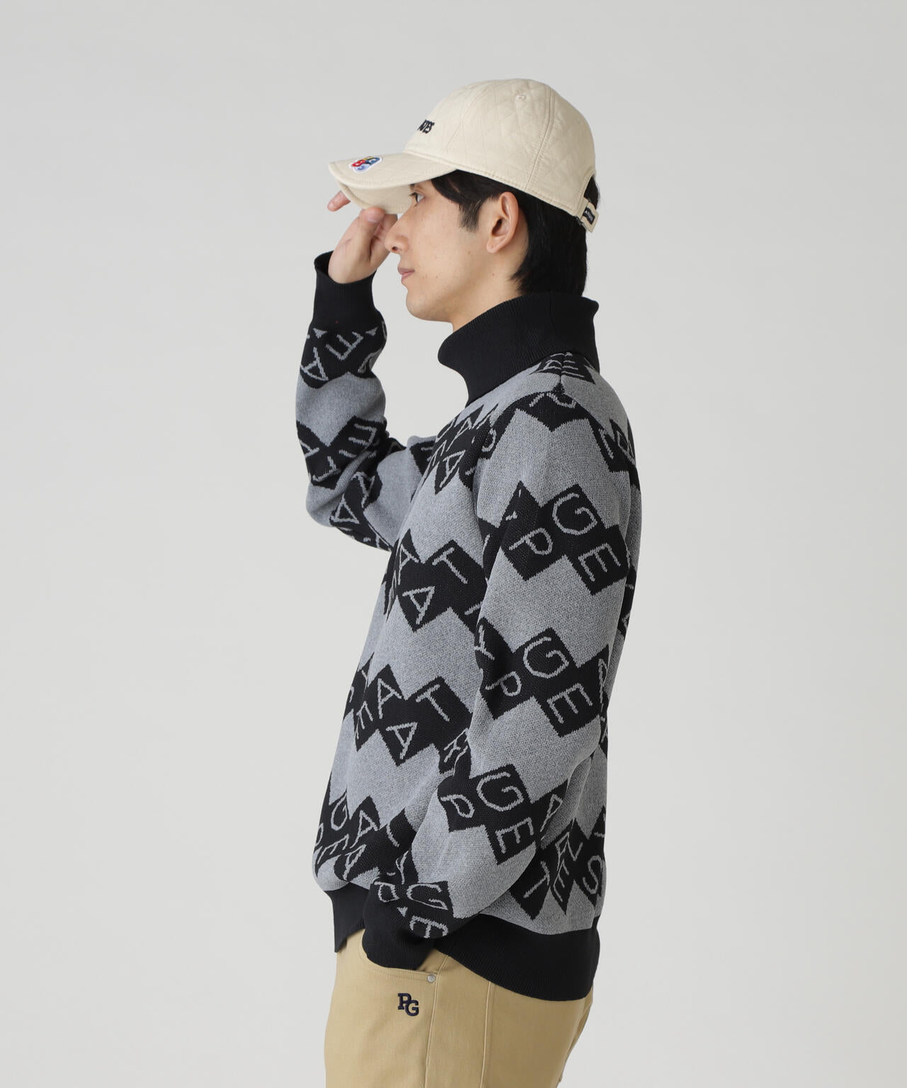 ダブルJQロゴギザボーダー柄タートルニットプルオーバー