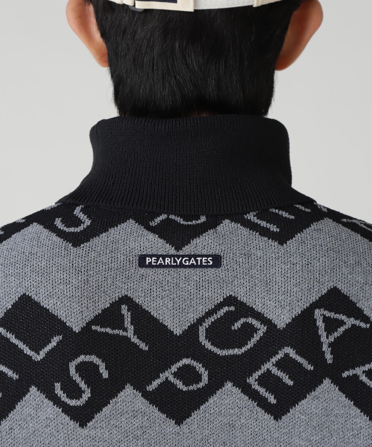 ダブルJQロゴギザボーダー柄タートルニットプルオーバー