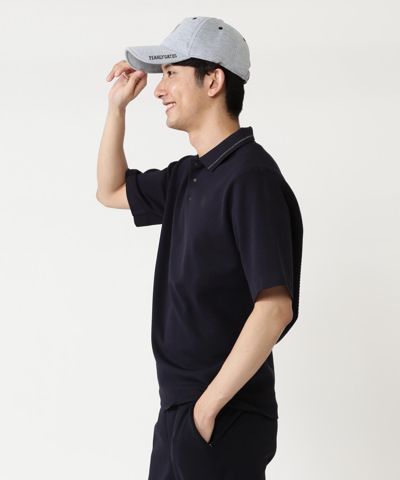 H:182cm/C:93/W:77/H:91 着用サイズ:5