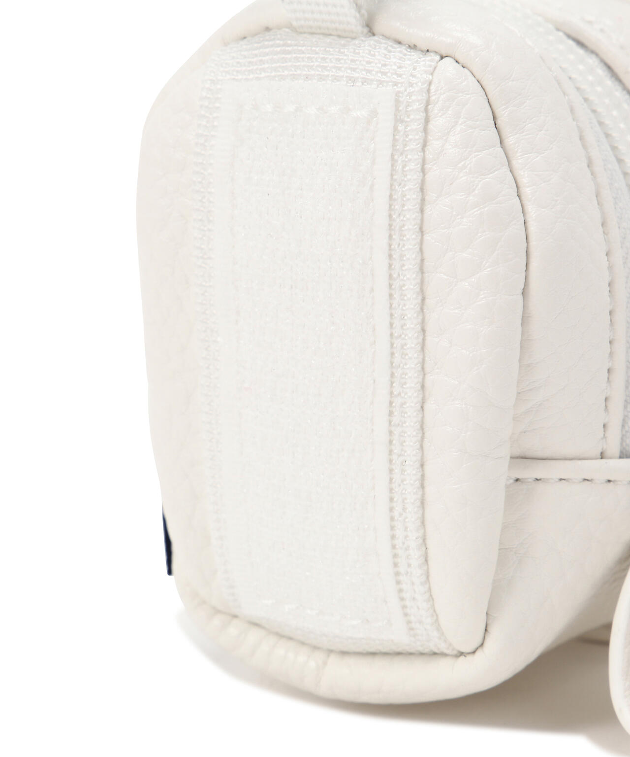 ロゴワッペンボールポーチ (UNISEX)