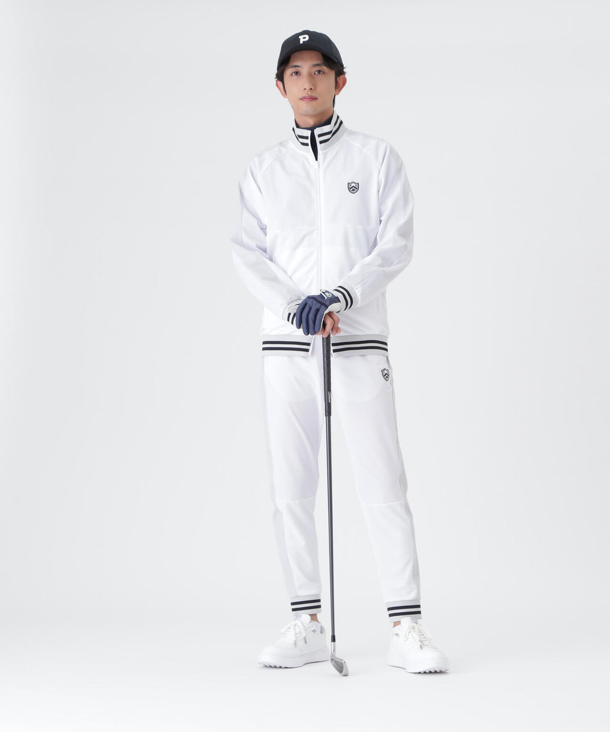 H:182cm/C:93/W:77/H:91 着用サイズ:5