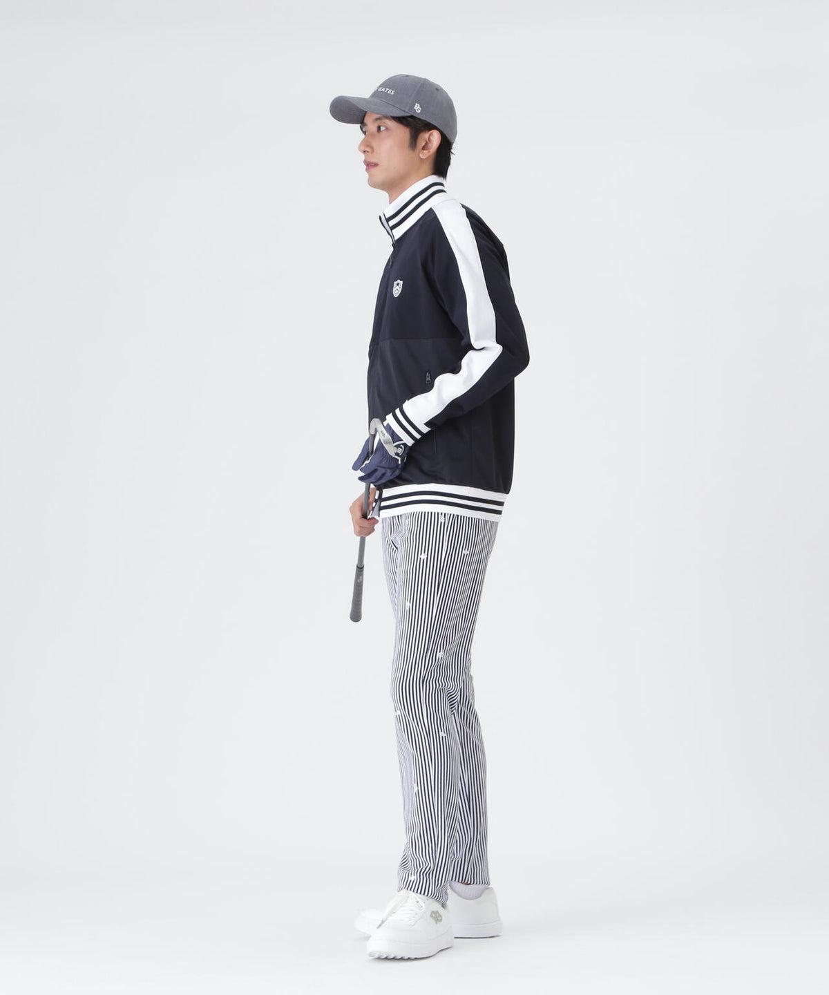 H:182cm/C:93/W:77/H:91 着用サイズ:5