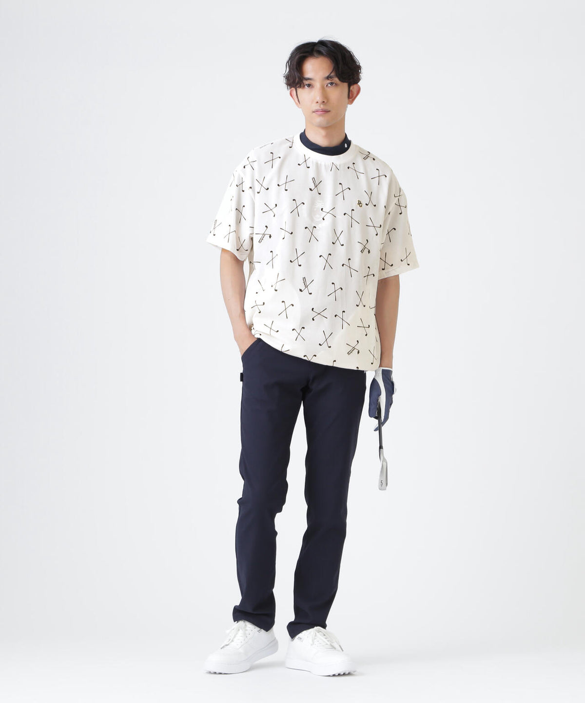H:182cm/C:93/W:77/H:91 着用サイズ:5